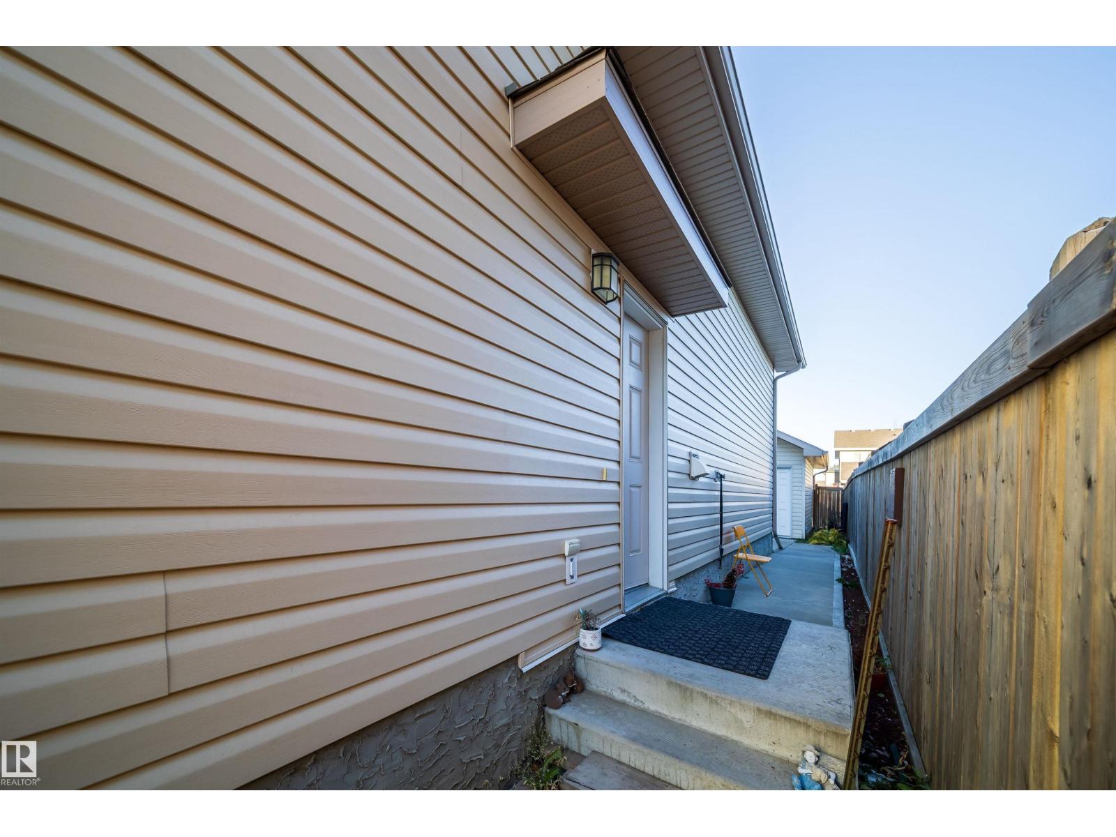 1126 36a Av Nw Property Photo 41