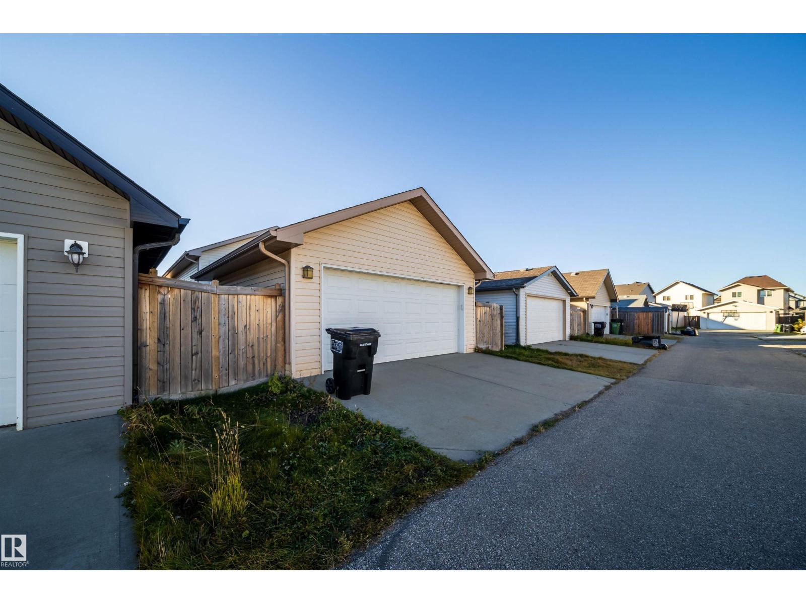 1126 36a Av Nw Property Photo 44
