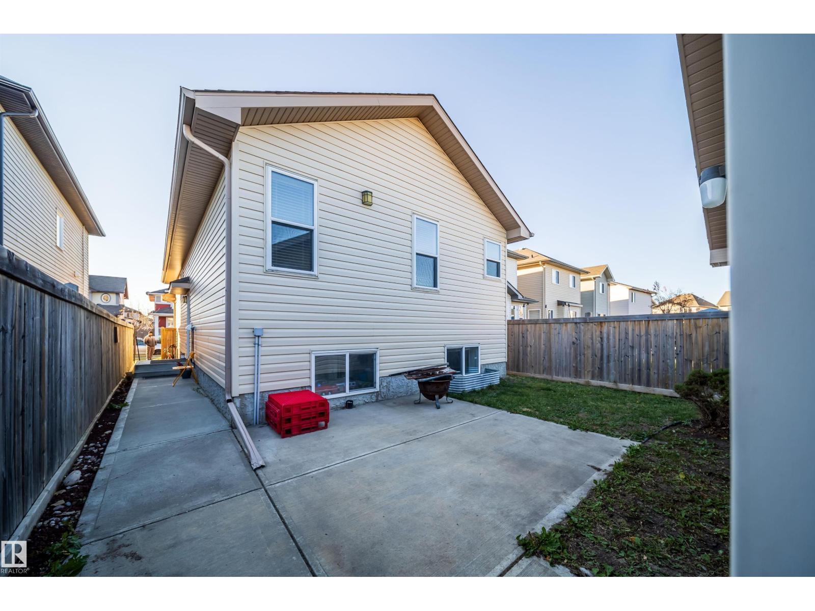 1126 36a Av Nw Property Photo 48