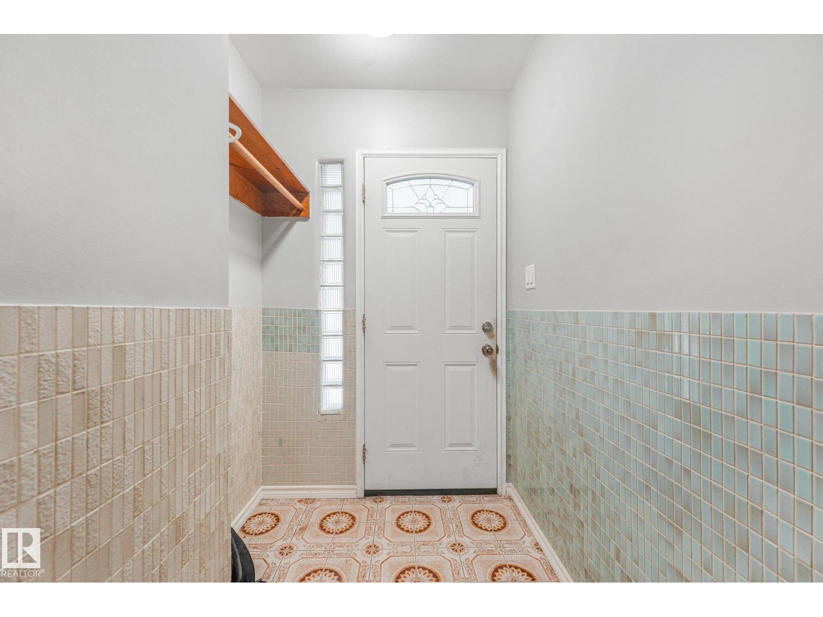 11716 130 St Nw Property Photo 4