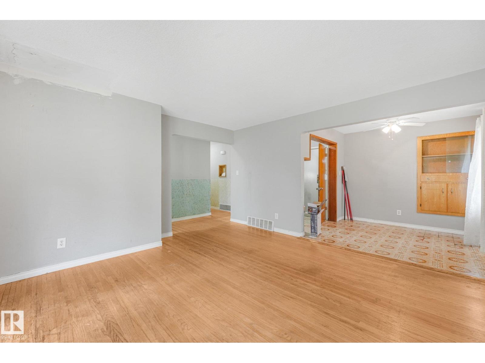 11716 130 St Nw Property Photo 8