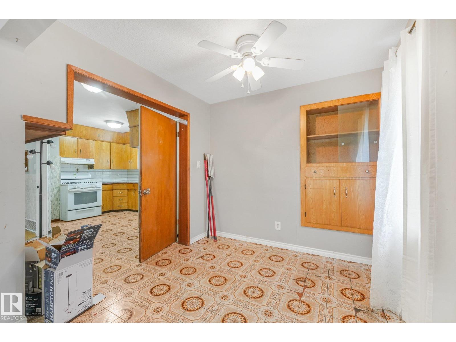 11716 130 St Nw Property Photo 9