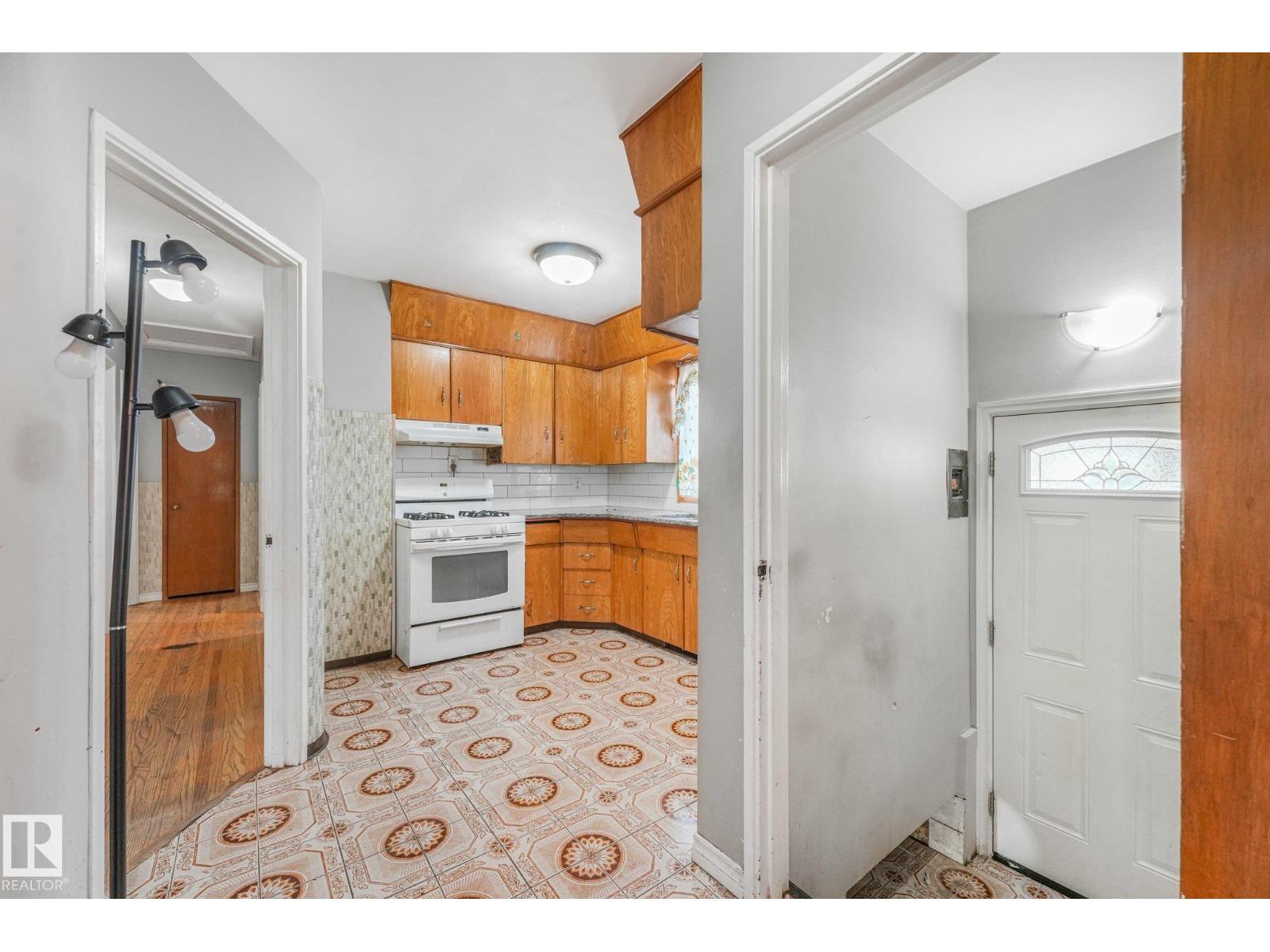 11716 130 St Nw Property Photo 11