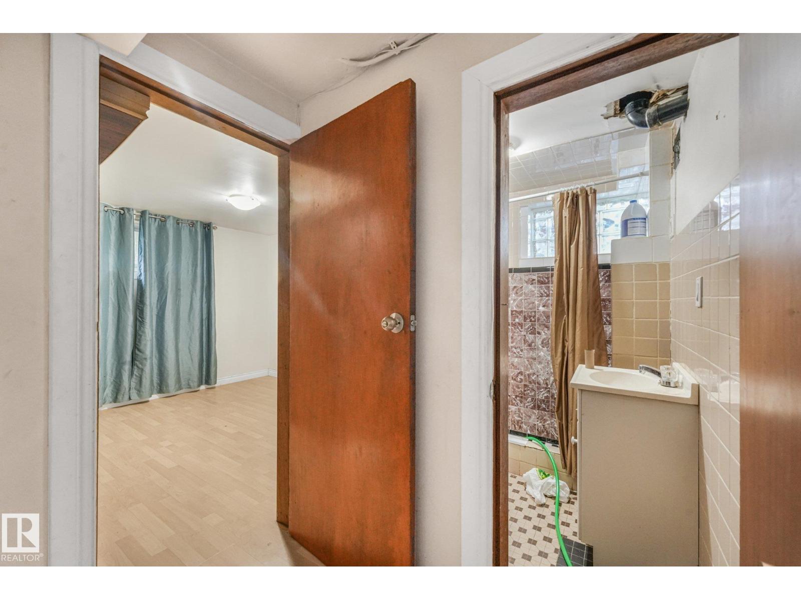 11716 130 St Nw Property Photo 33