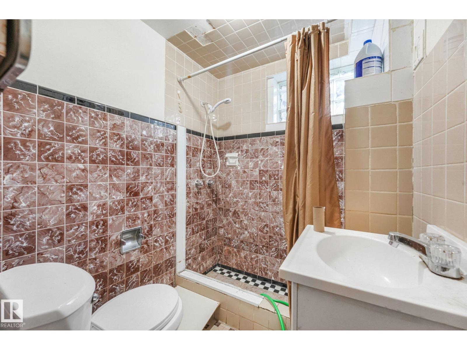 11716 130 St Nw Property Photo 36