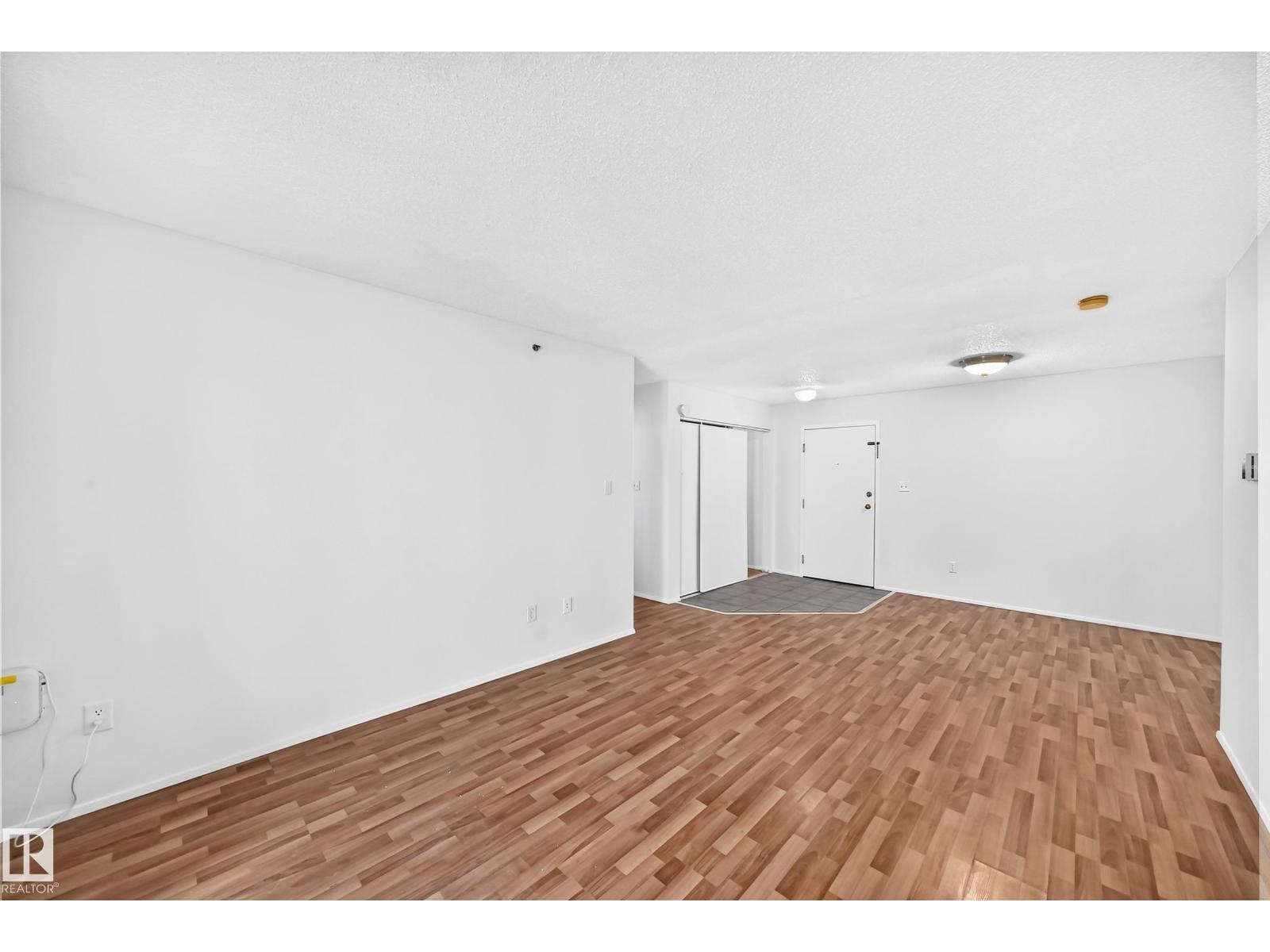 #212 11218 80 St Nw Property Photo 7