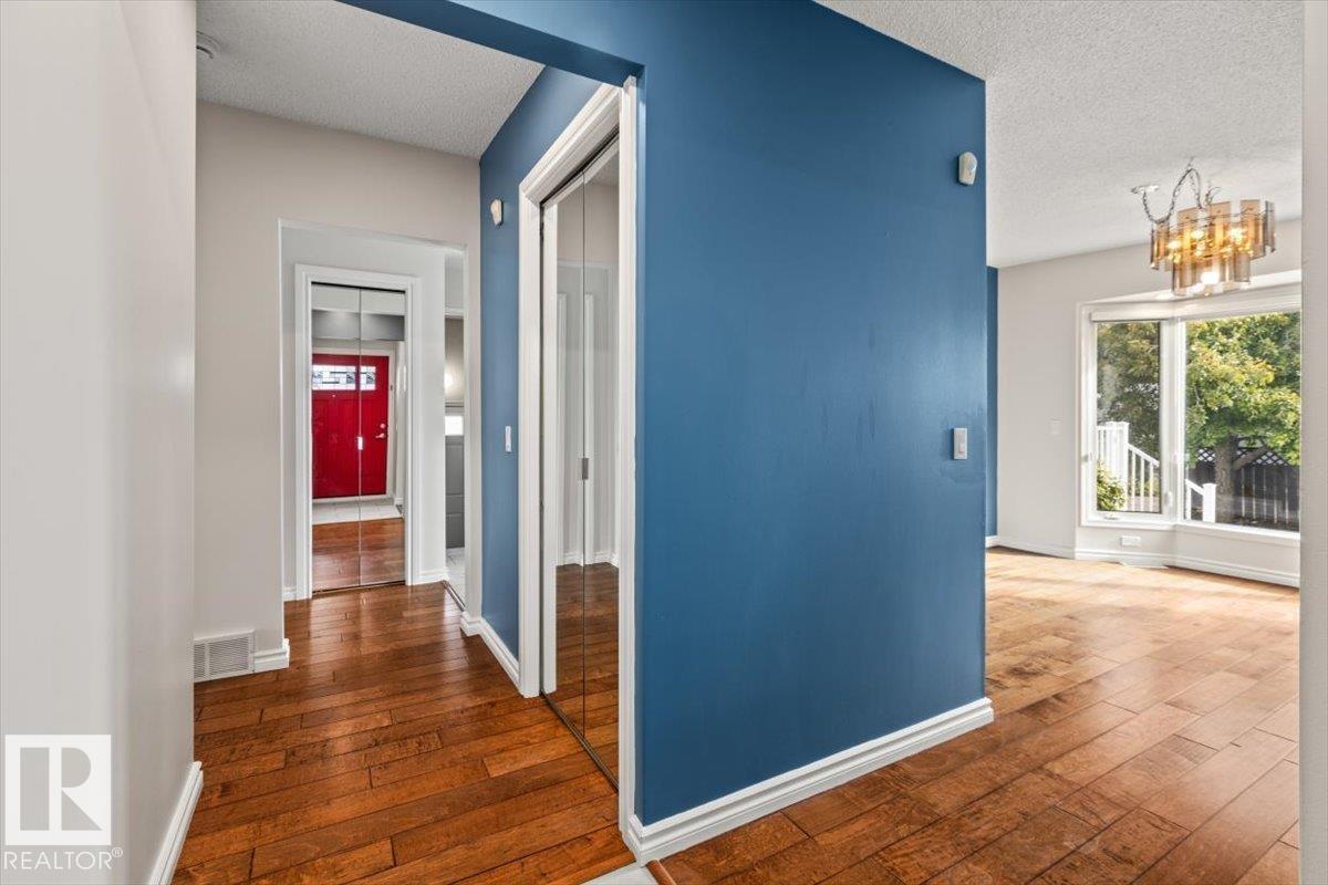 3607 106a St Nw Property Photo 6
