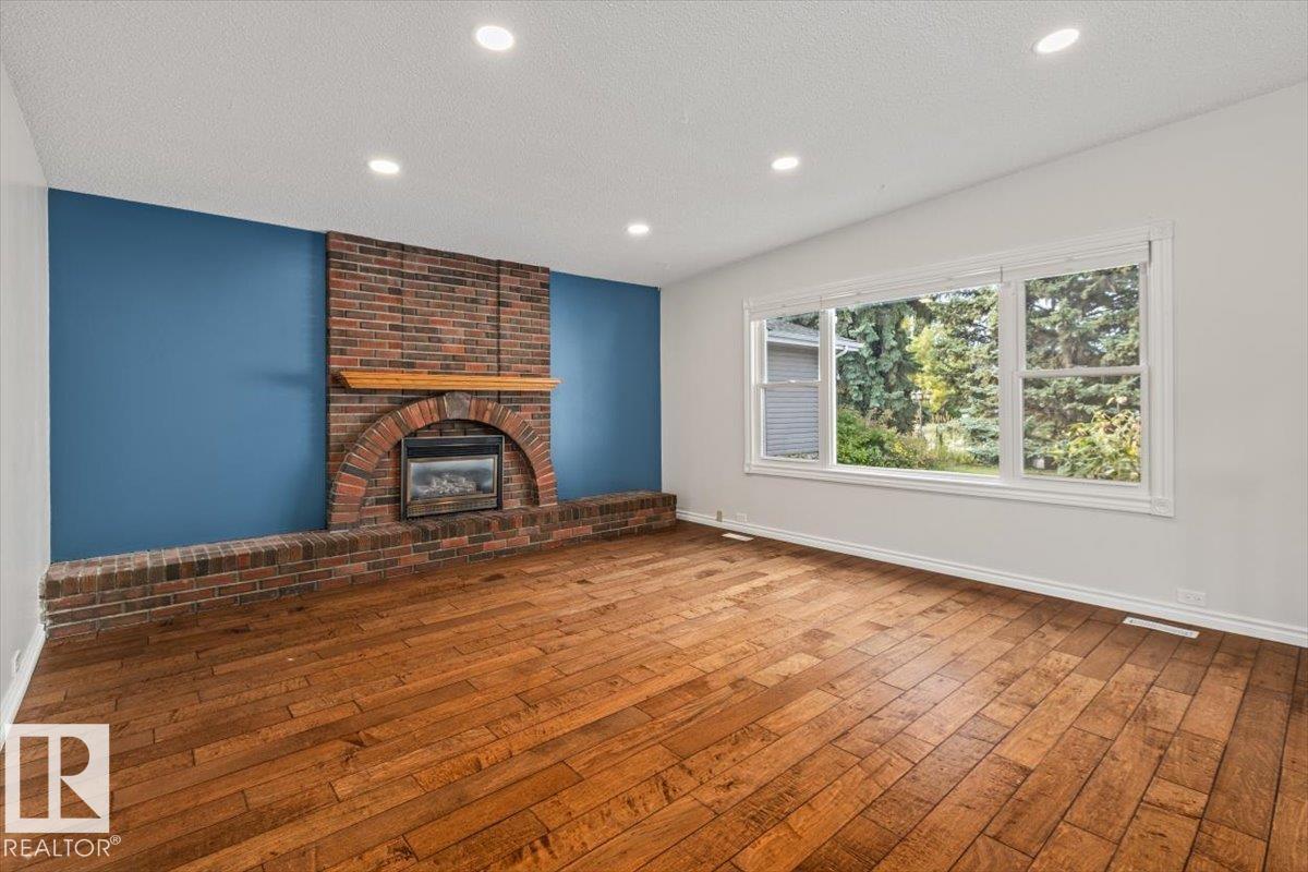3607 106a St Nw Property Photo 8