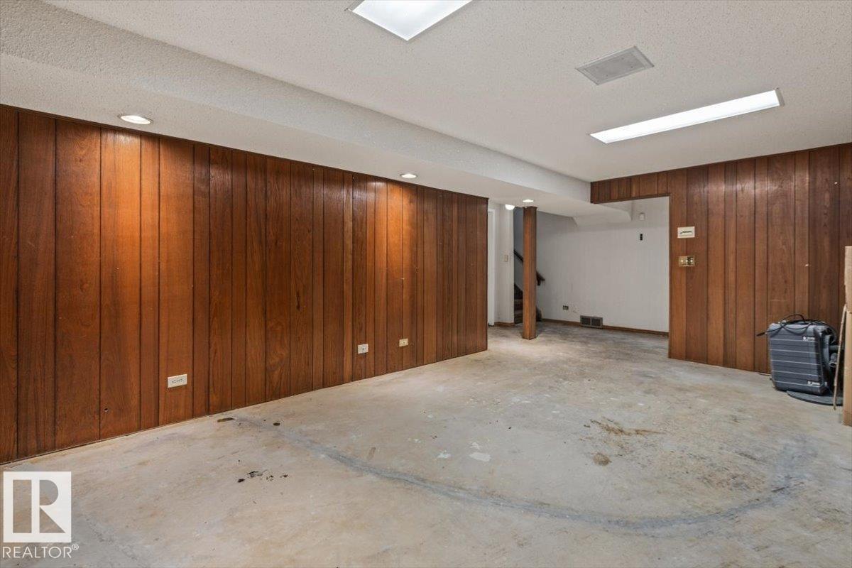 3607 106a St Nw Property Photo 28
