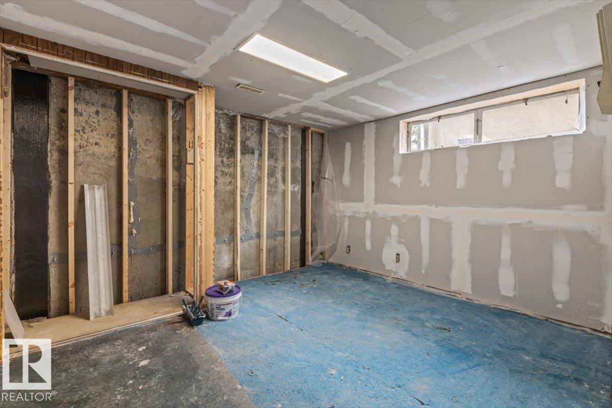 3607 106a St Nw Property Photo 30