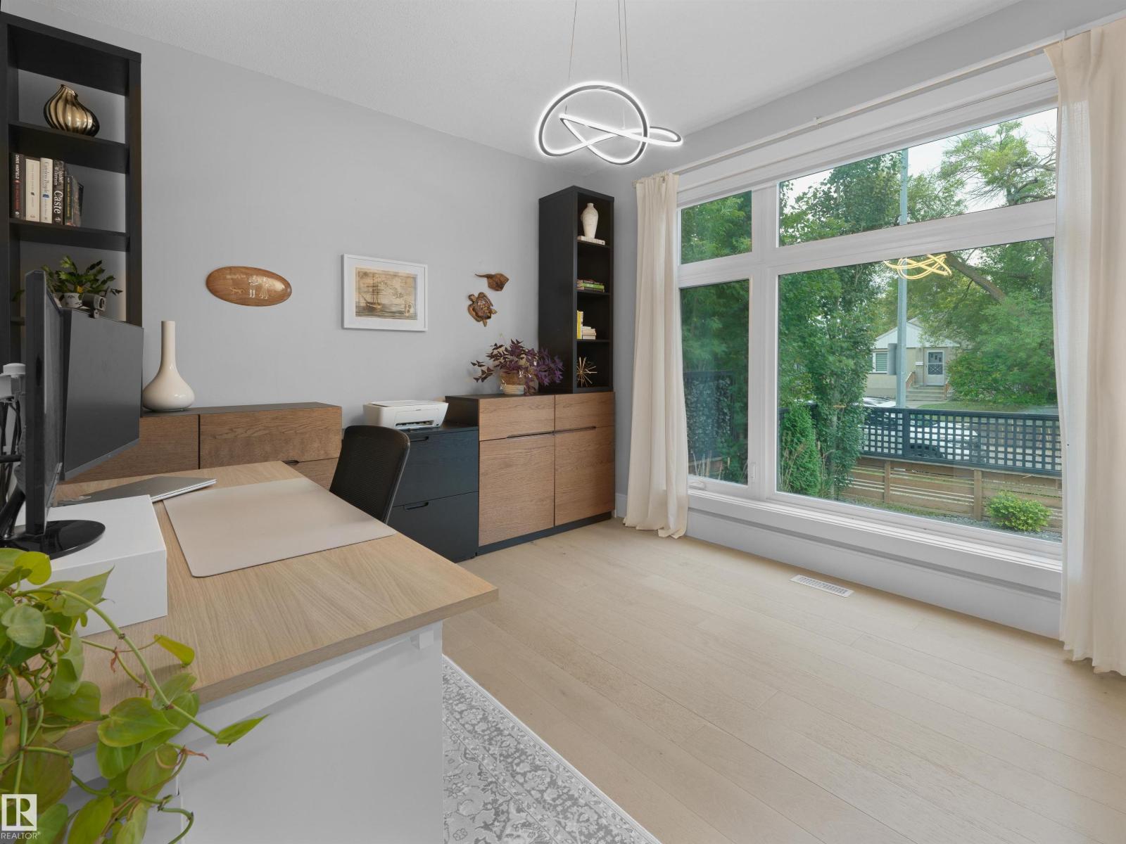 10926 72 Av Nw Property Photo 13