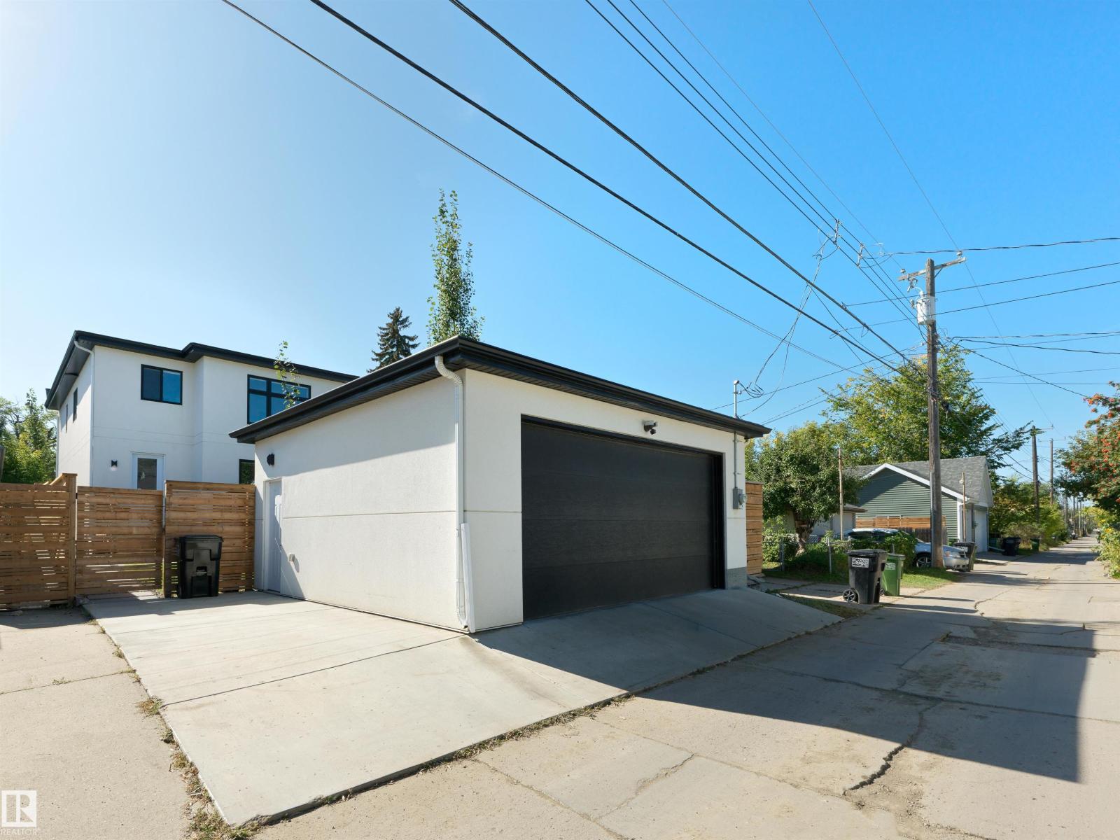 10926 72 Av Nw Property Photo 46