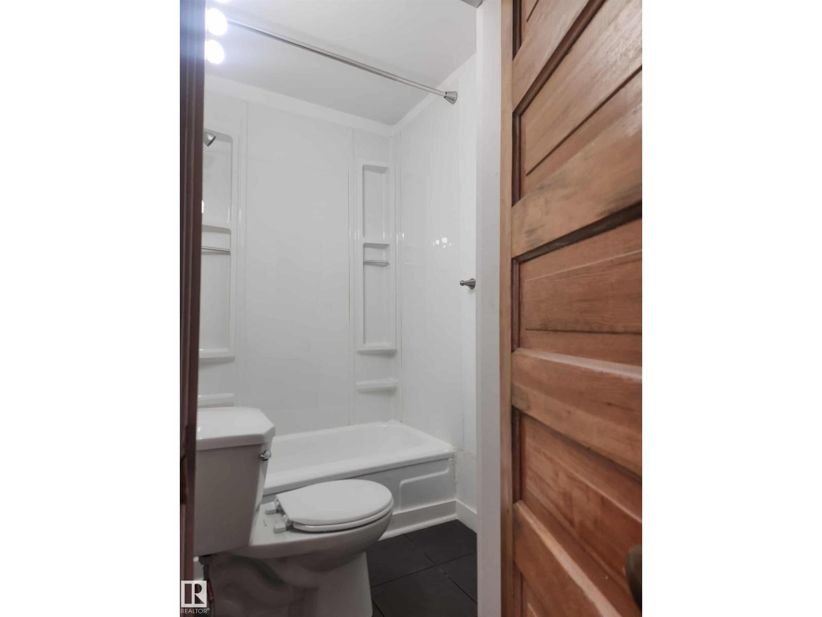 11308 94 St Nw Property Photo 11