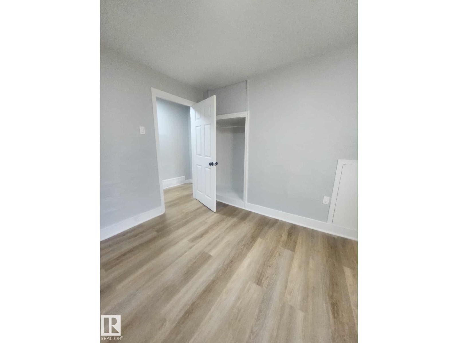11308 94 St Nw Property Photo 14
