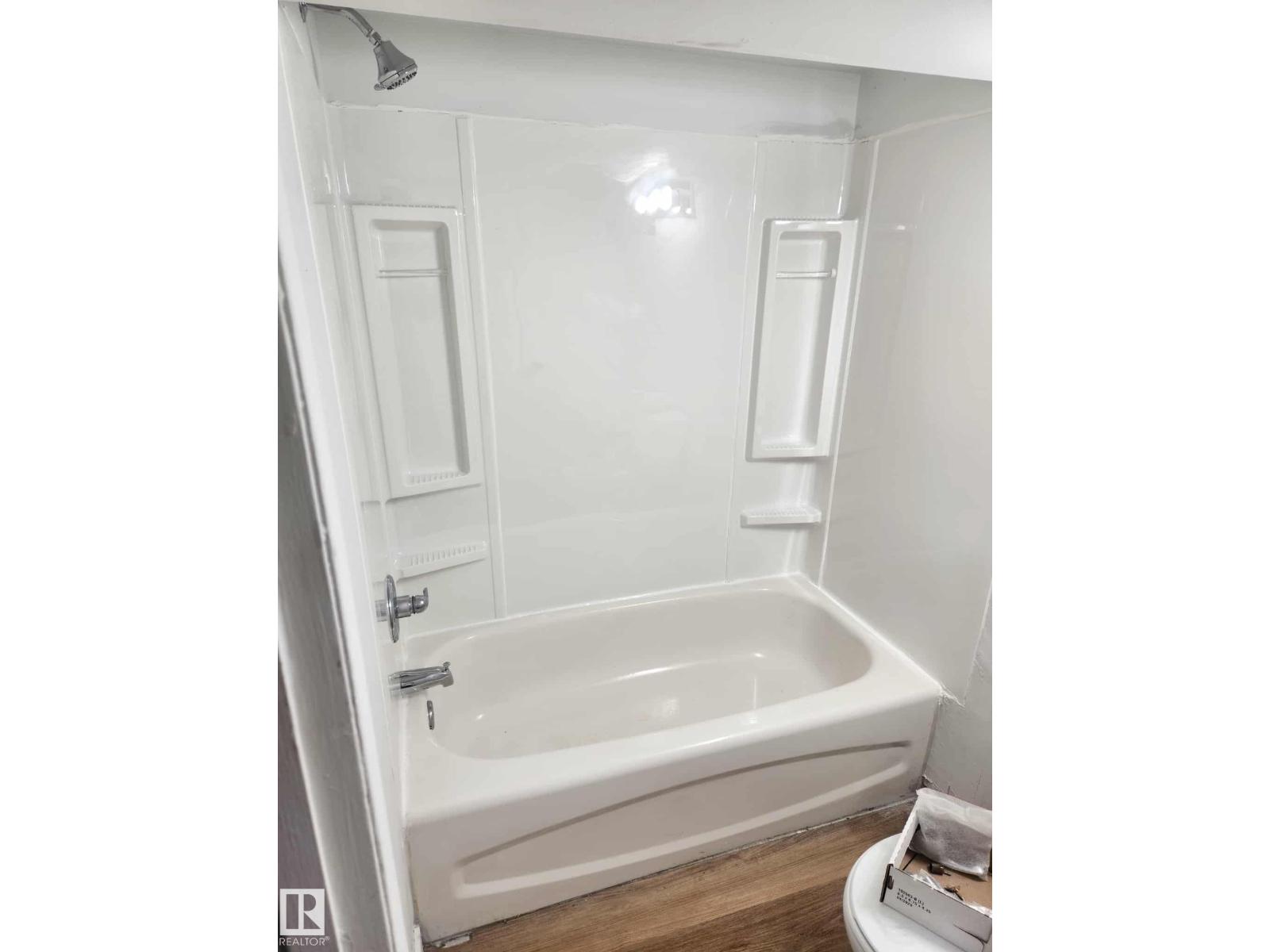 11308 94 St Nw Property Photo 21