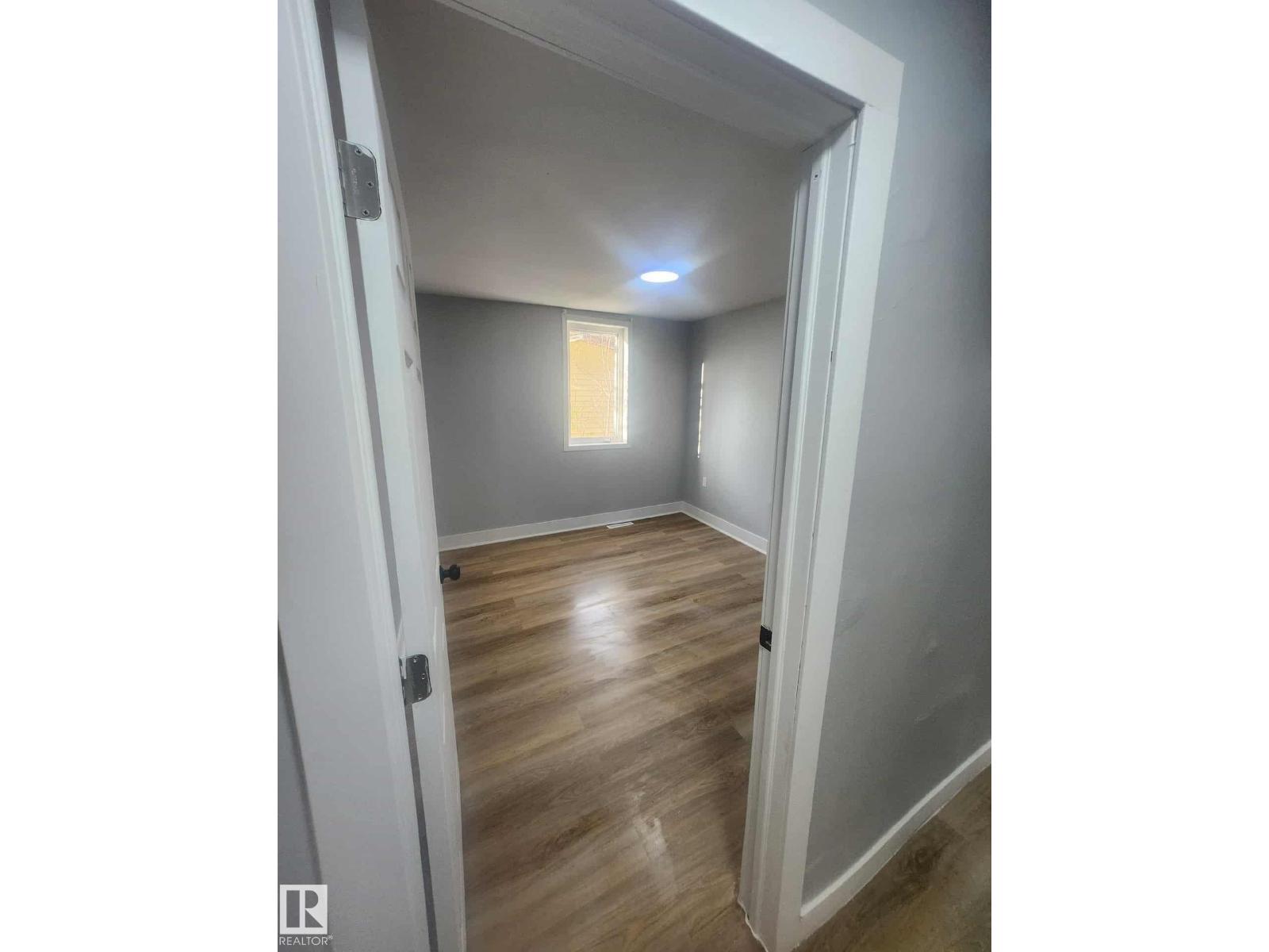 11308 94 St Nw Property Photo 24