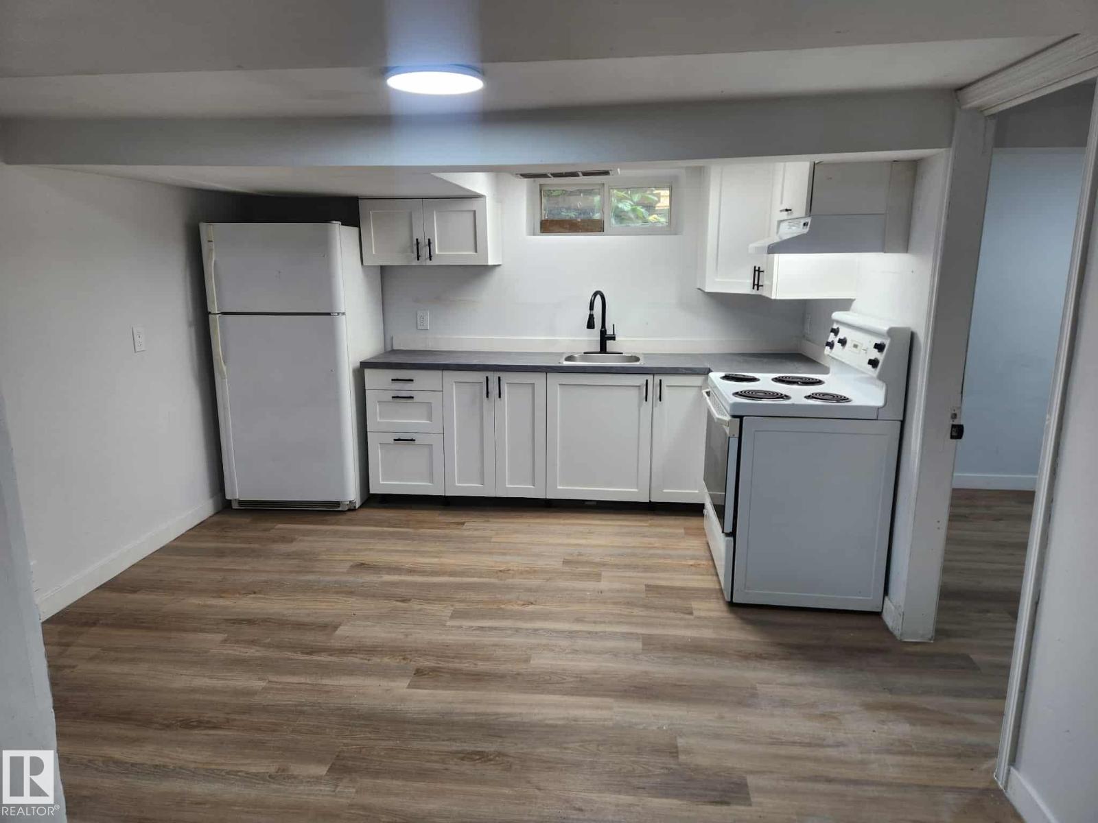 11308 94 St Nw Property Photo 26