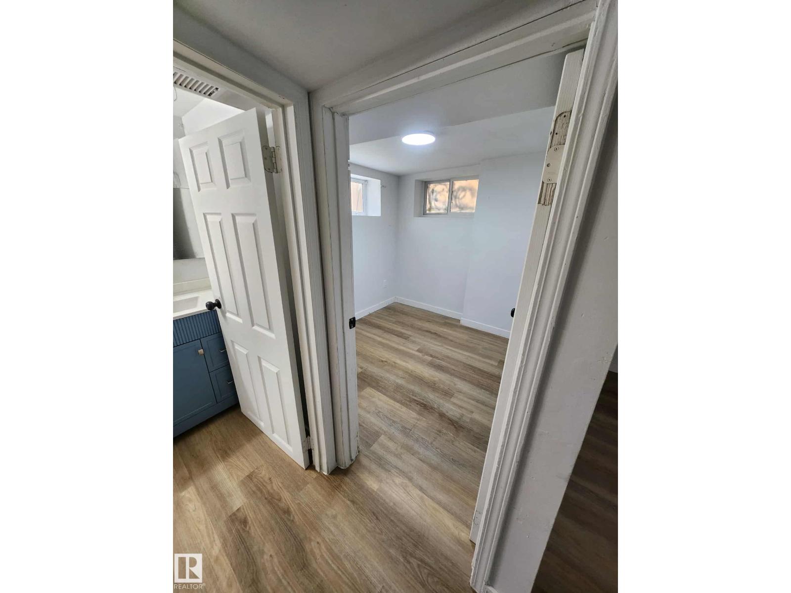 11308 94 St Nw Property Photo 28