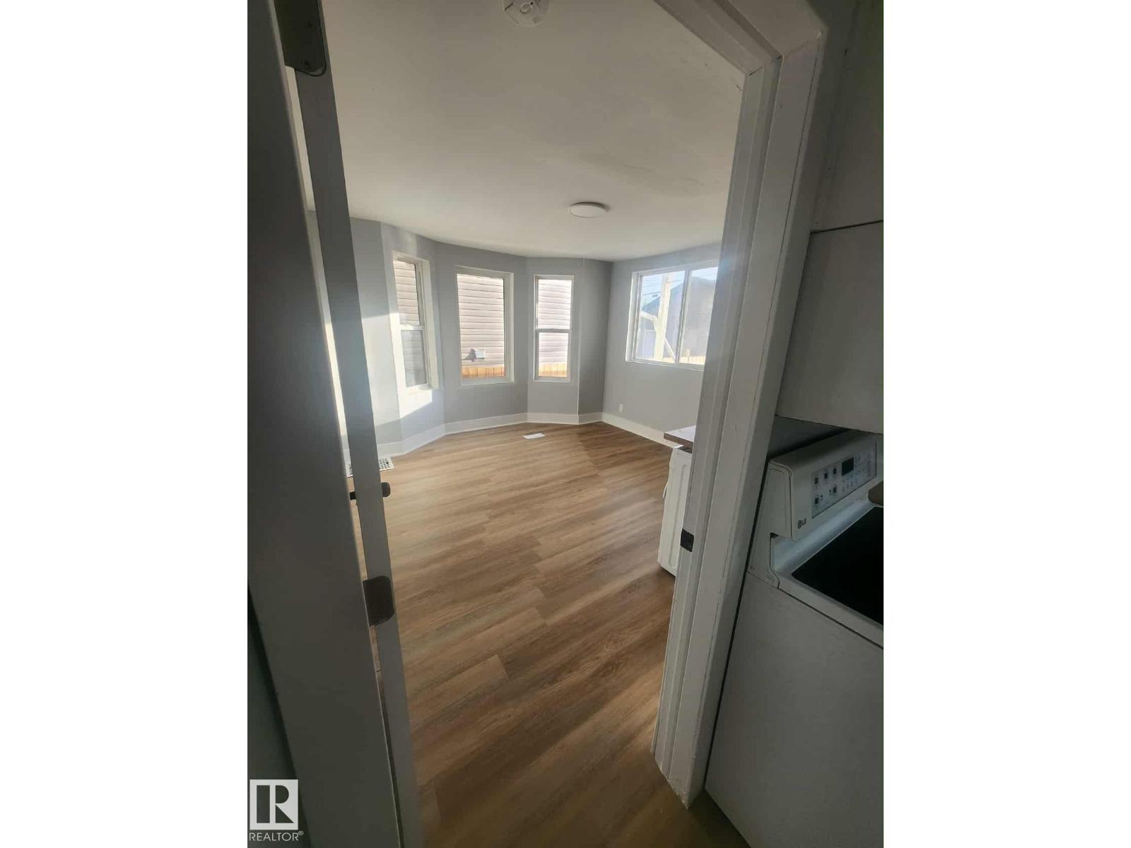 11308 94 St Nw Property Photo 29