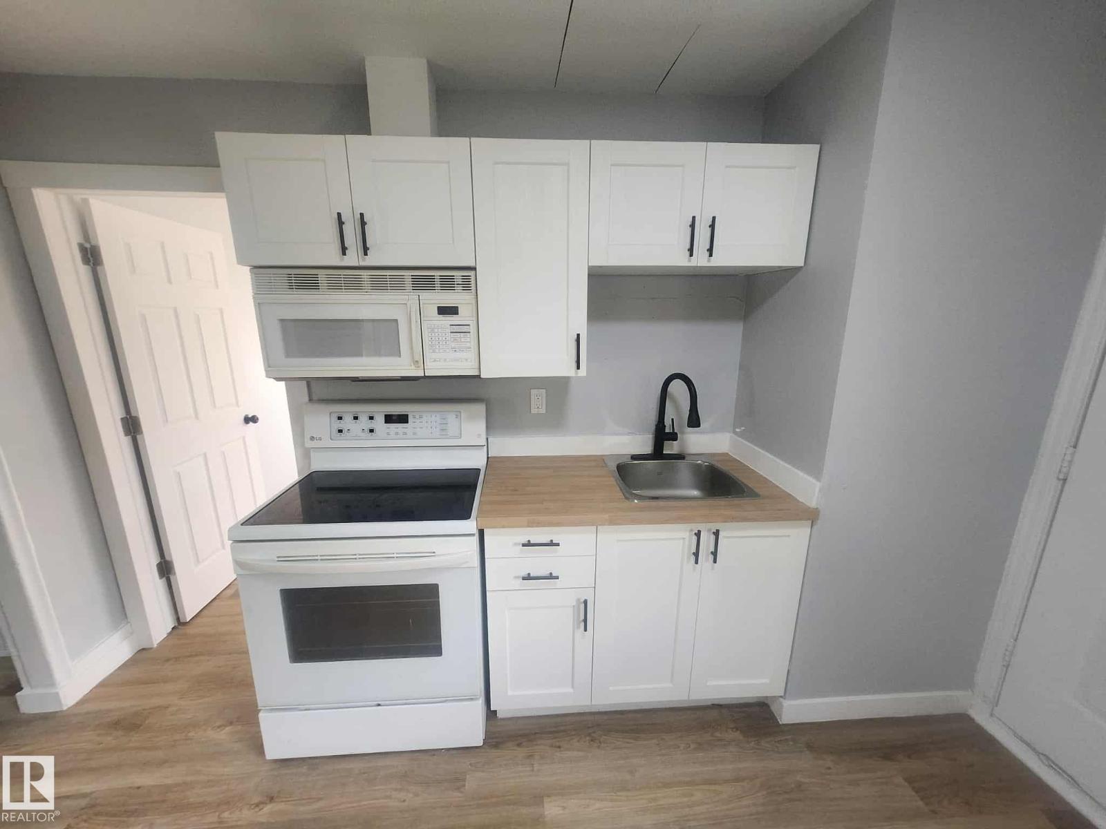 11308 94 St Nw Property Photo 41