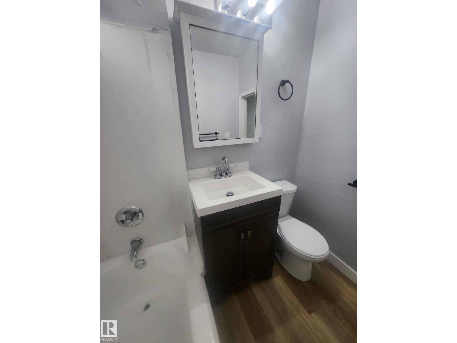 11308 94 St Nw Property Photo 43