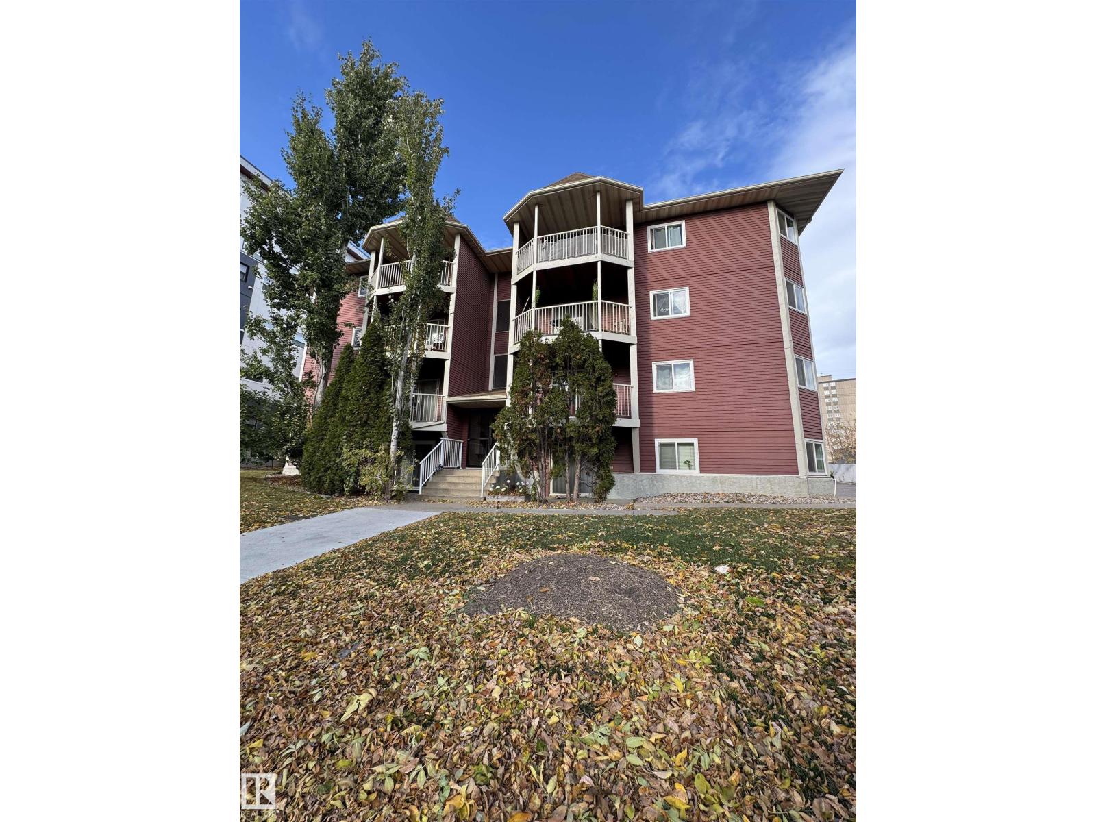 #201 10732 86 Av Nw Property Photo 37