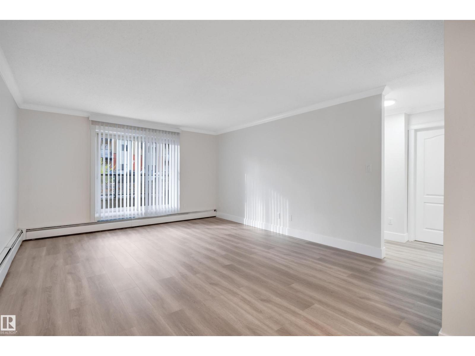 #006 10520 80 Av Nw Property Photo 16