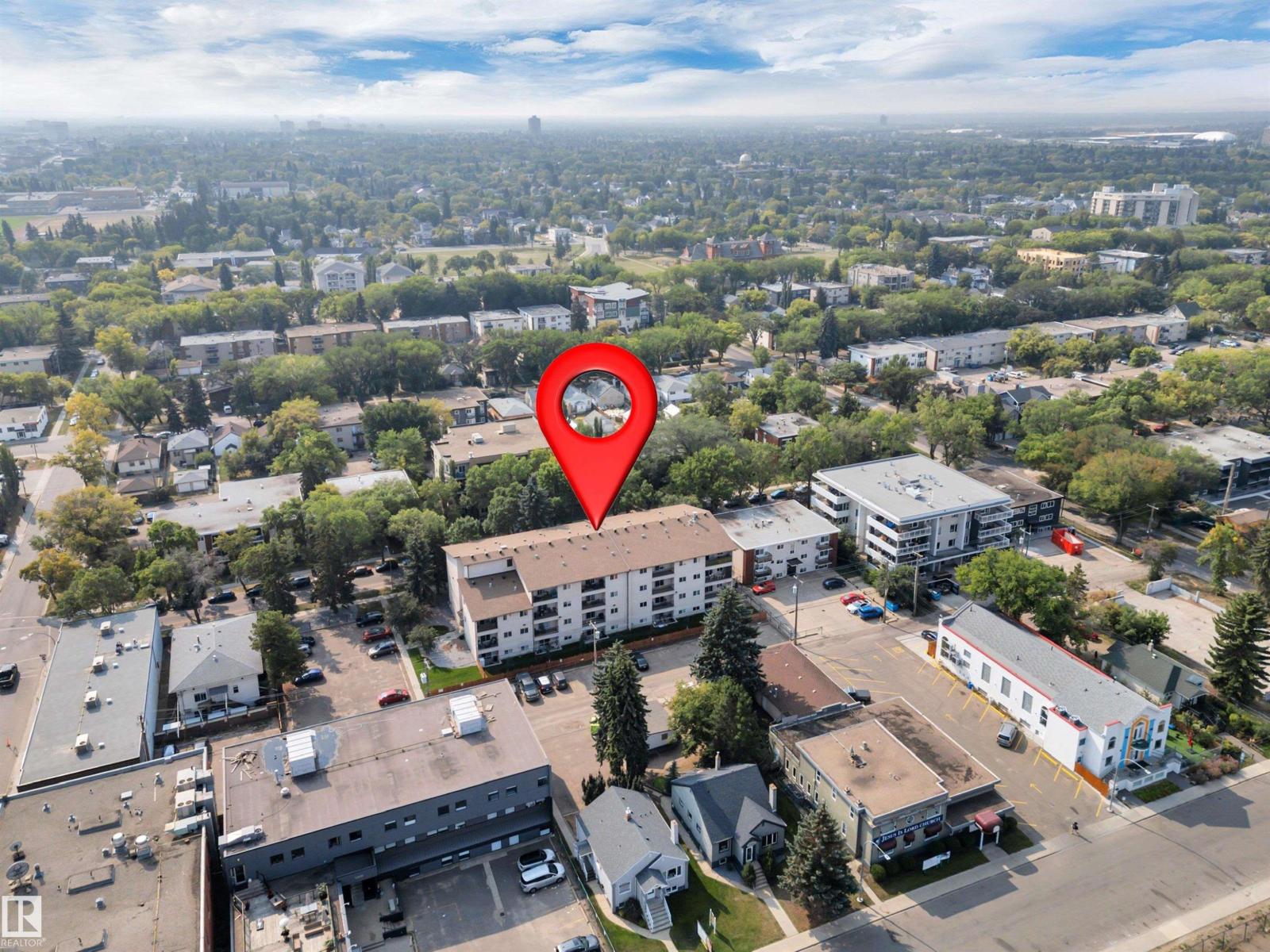 #006 10520 80 Av Nw Property Photo 37