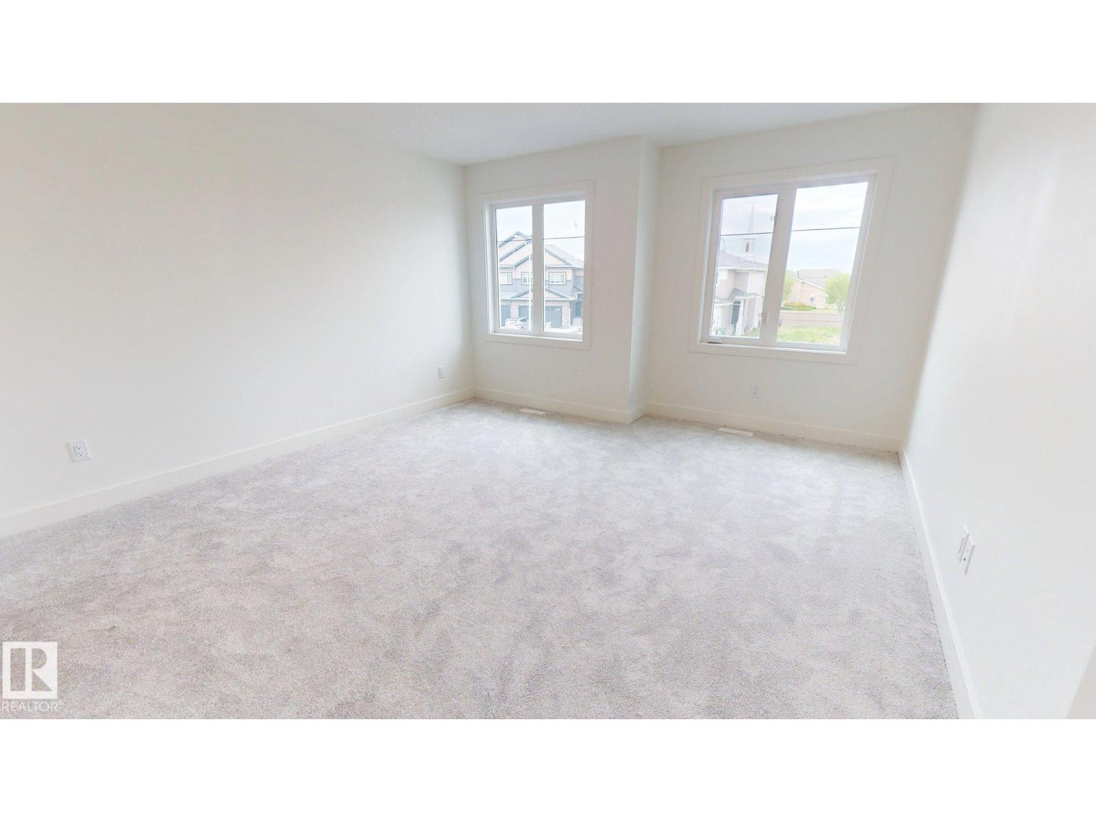 6616 50a Av Property Photo 8