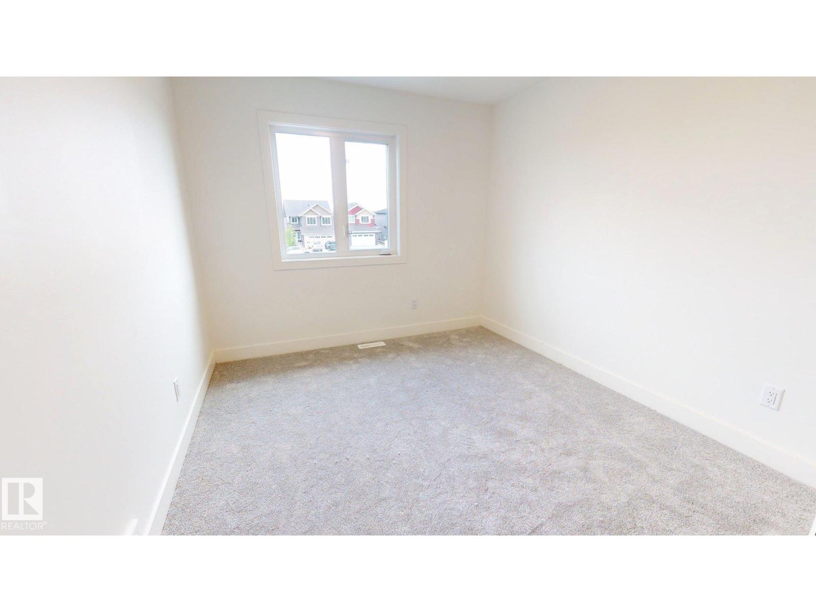 6616 50a Av Property Photo 16