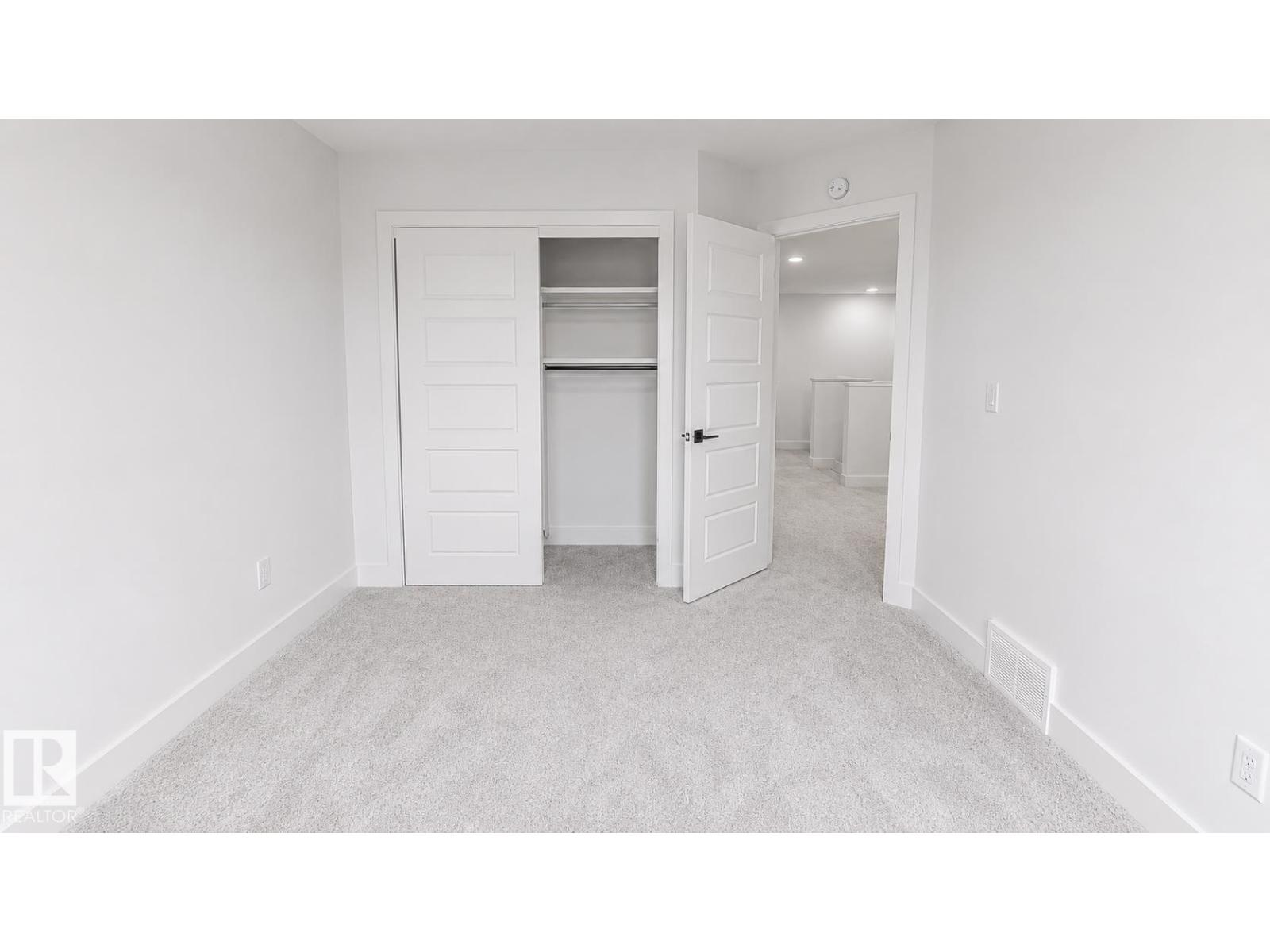 6616 50a Av Property Photo 17