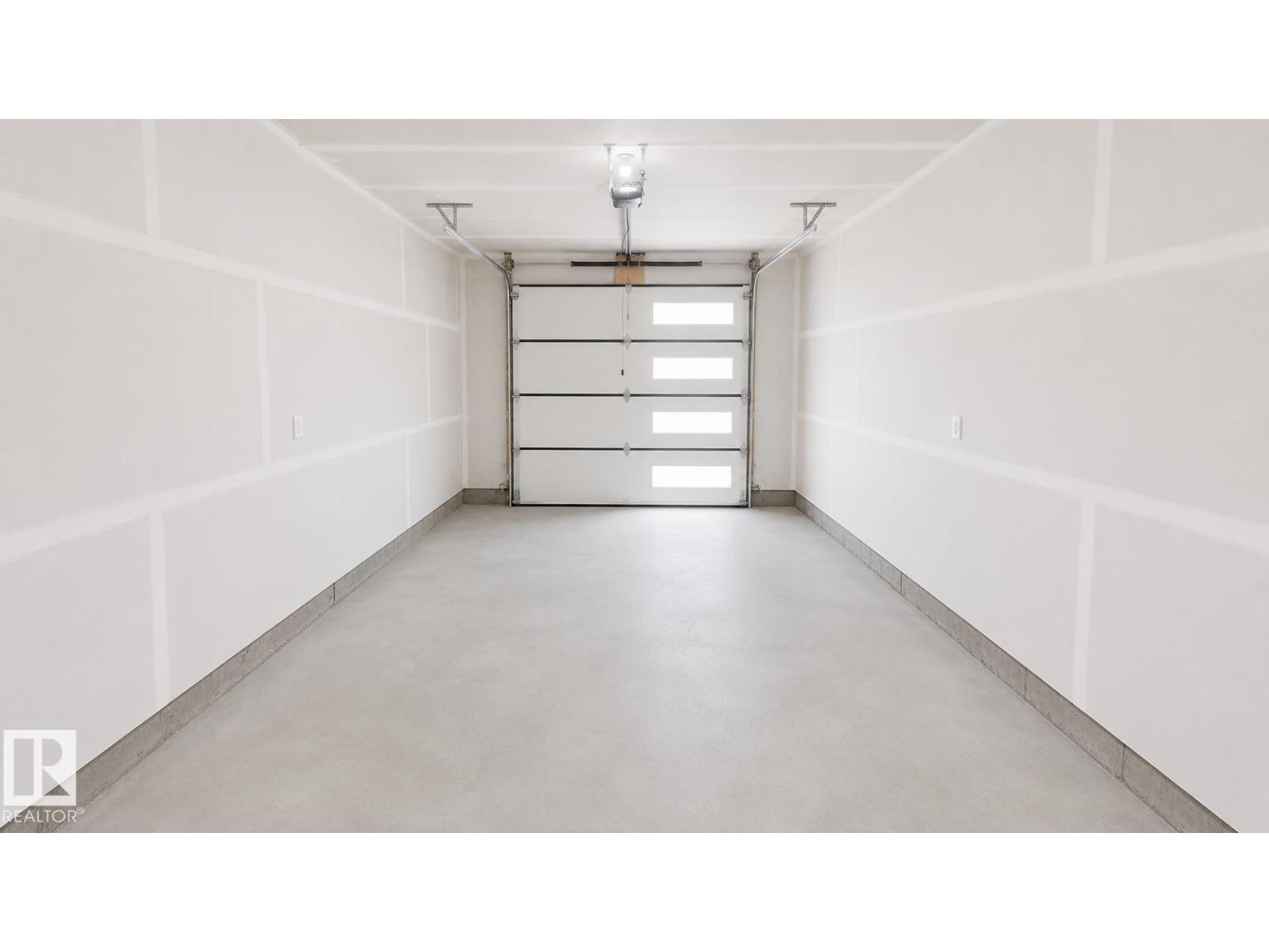 6616 50a Av Property Photo 19