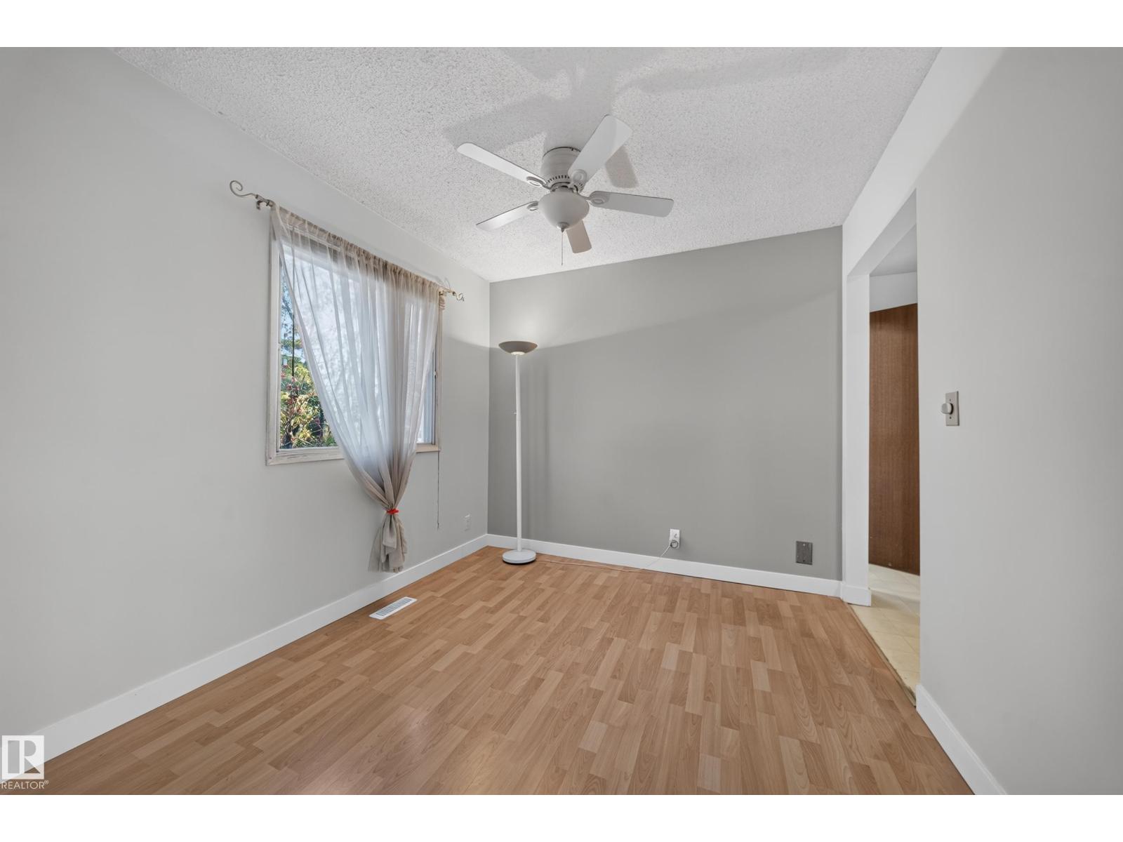 3135 145 Av Nw Property Photo 15