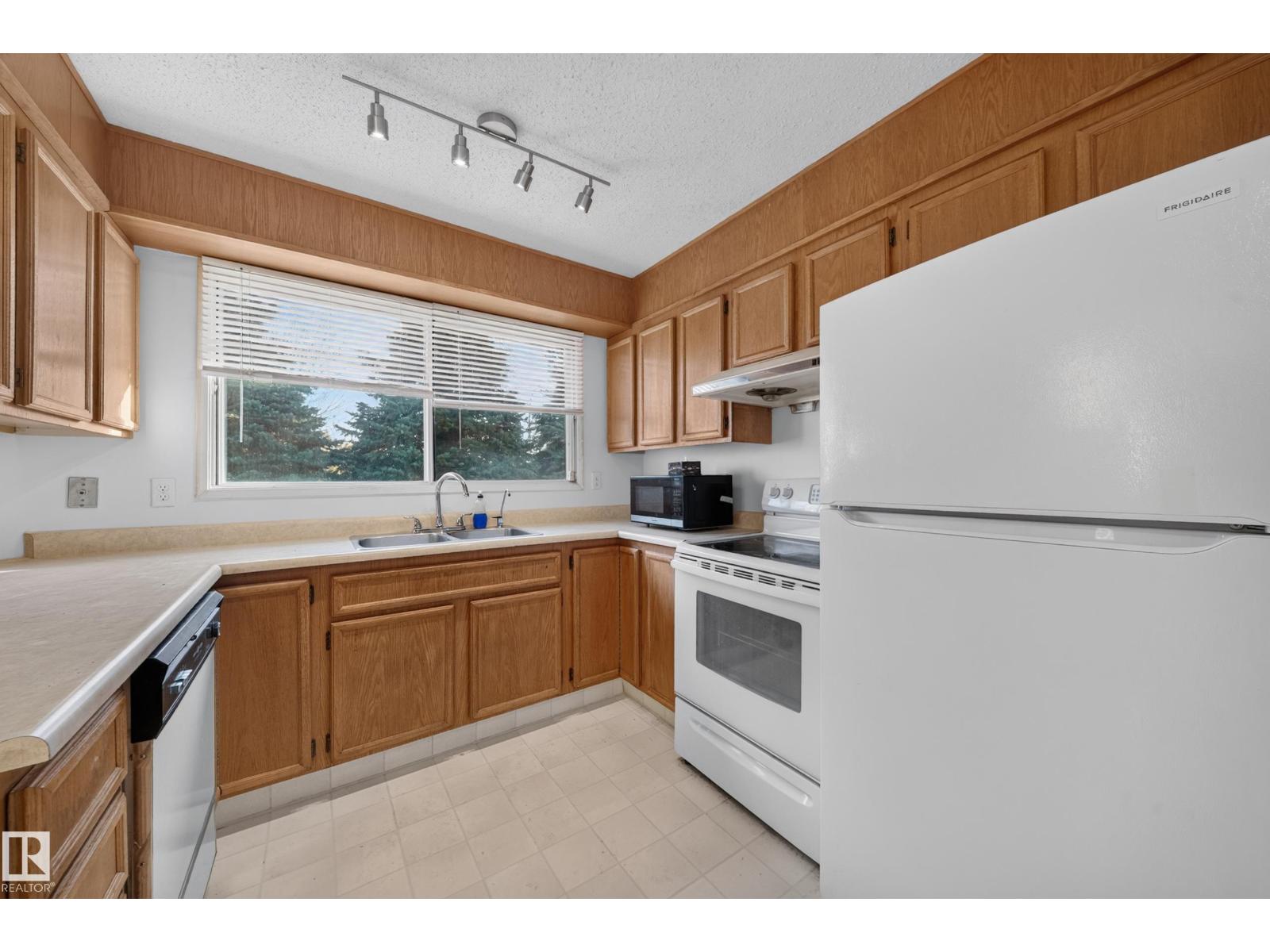 3135 145 Av Nw Property Photo 18