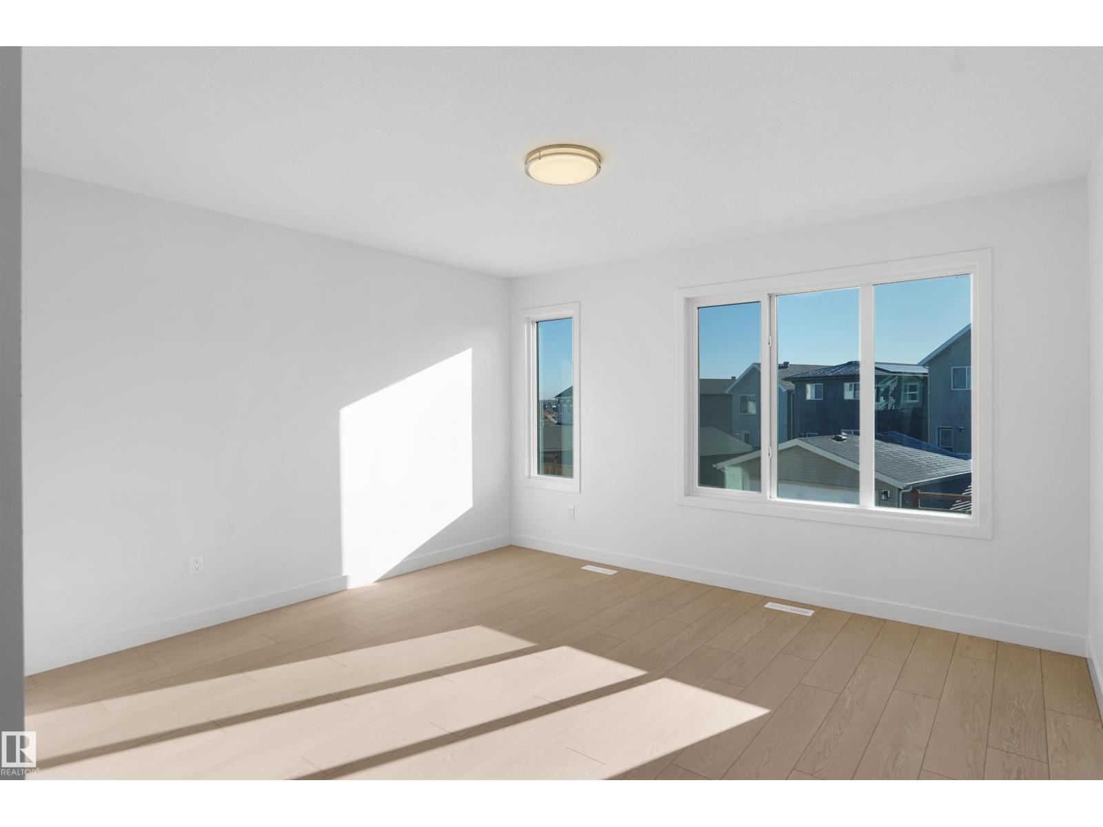 13123 214 St Nw Property Photo 5