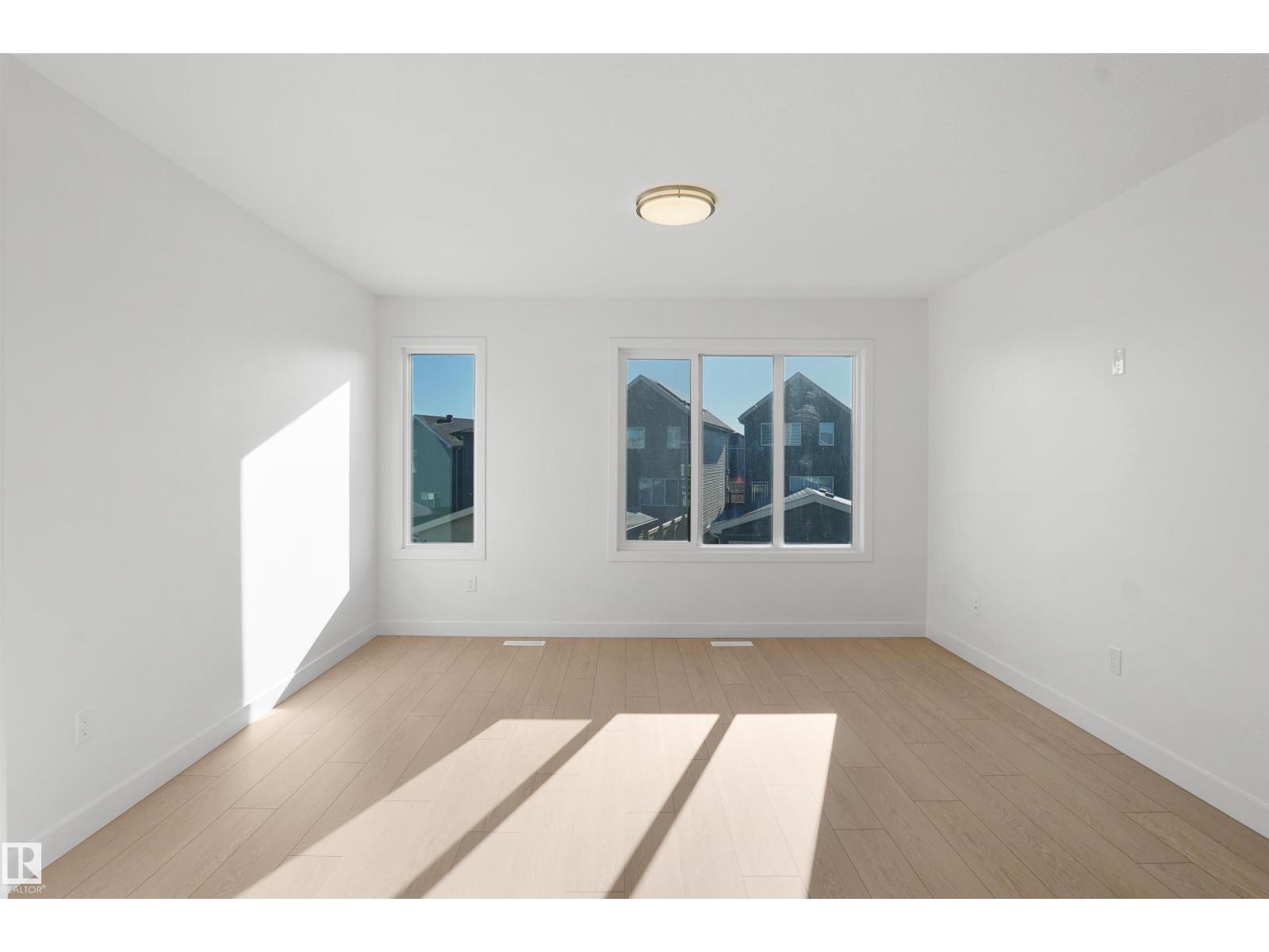 13123 214 St Nw Property Photo 6