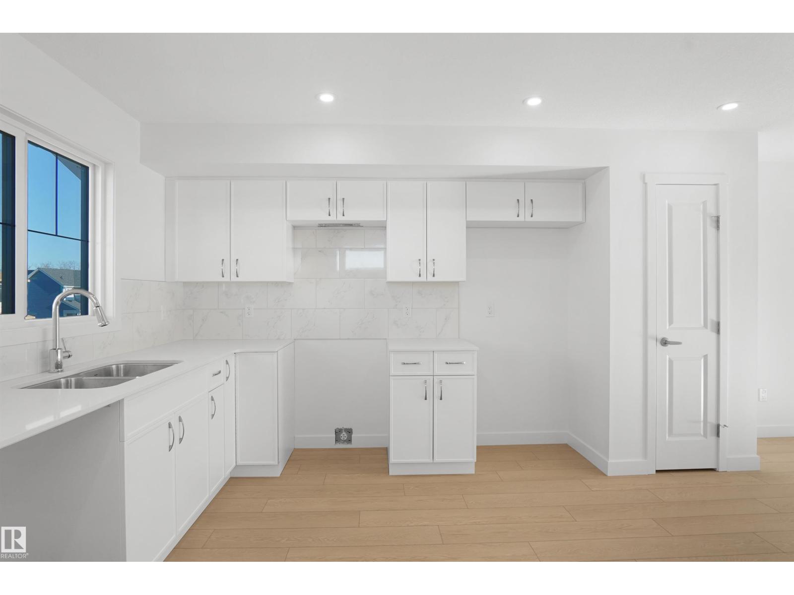 13123 214 St Nw Property Photo 8