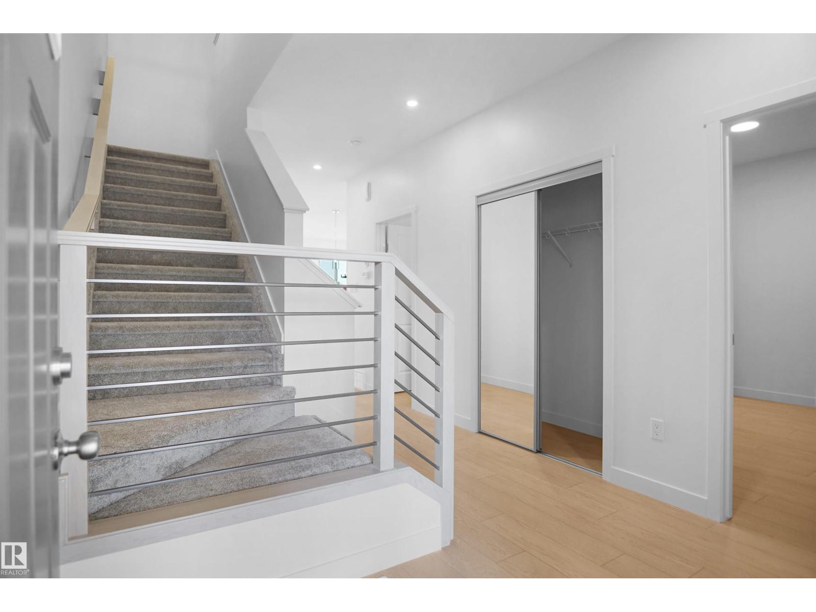 18166 73a St Nw Property Photo 2