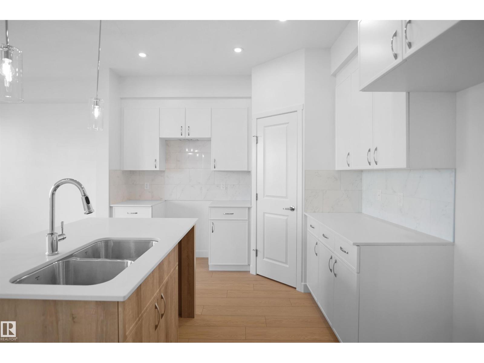 18166 73a St Nw Property Photo 8