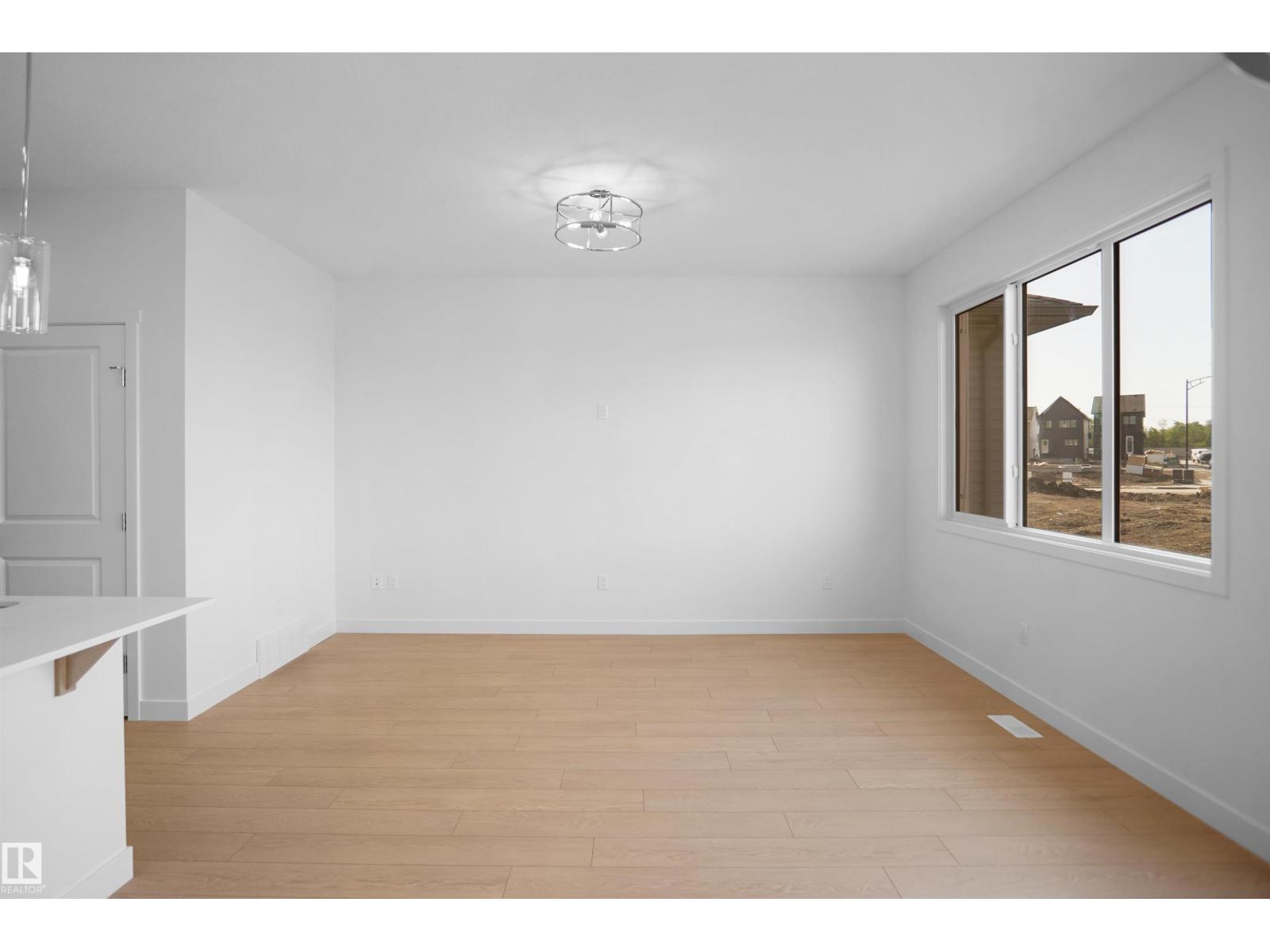 18166 73a St Nw Property Photo 16