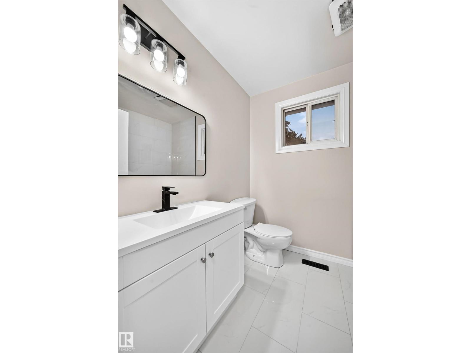 89 Habitat Cr Nw Property Photo 25