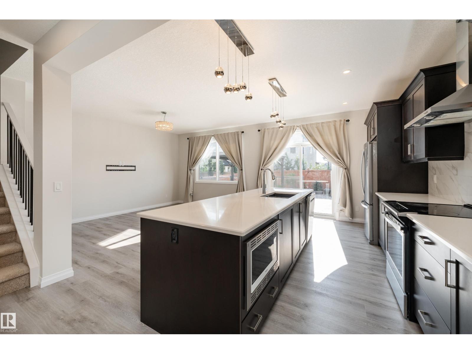 17132 64 St Nw Property Photo 10