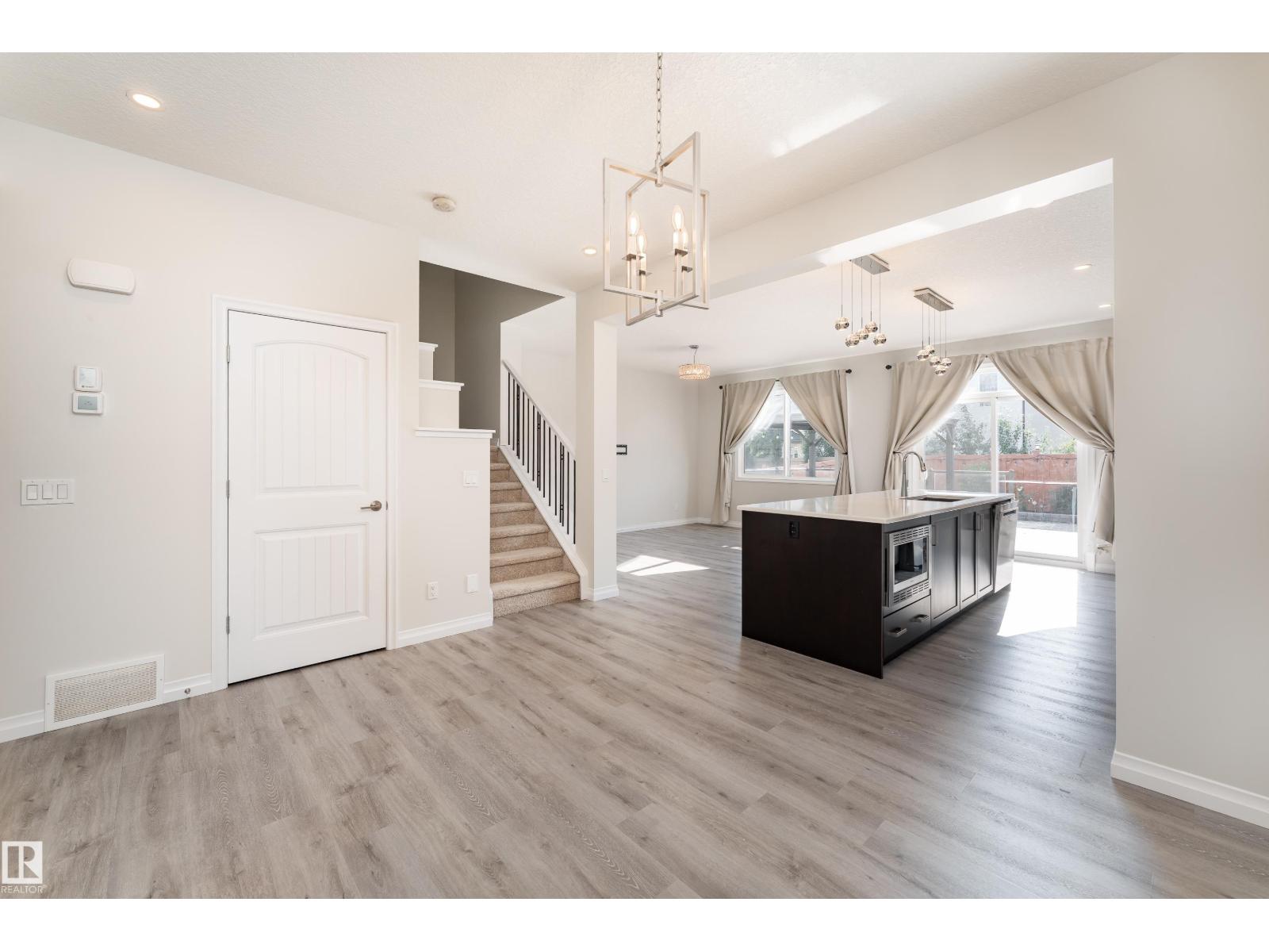 17132 64 St Nw Property Photo 16