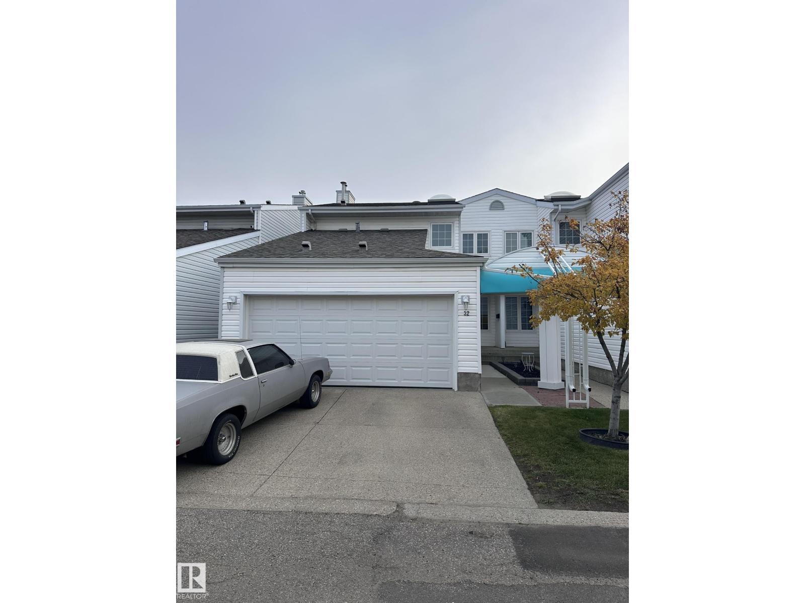 #32 2911 36 St Nw Property Photo 1