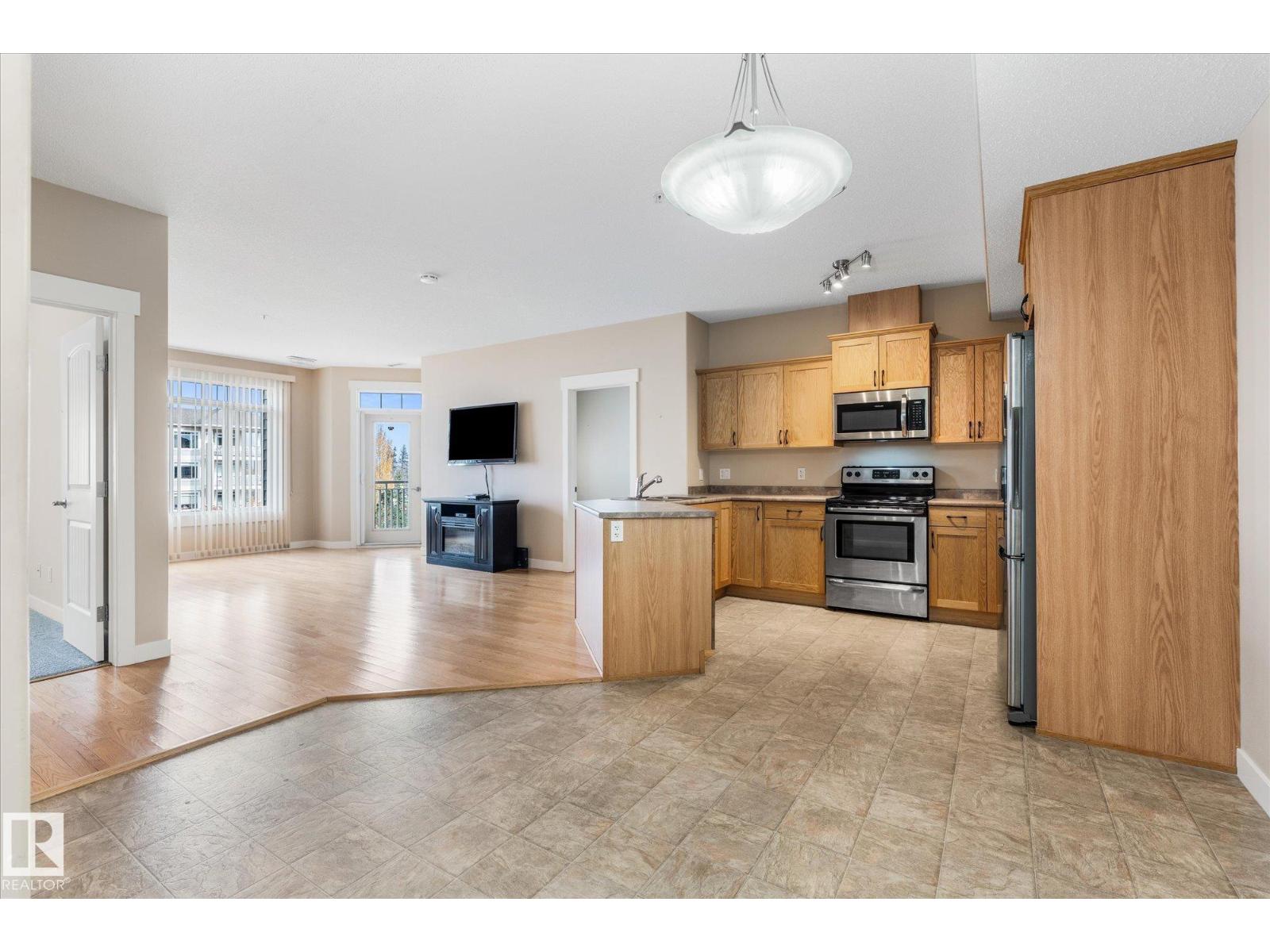 #331 511 Queen St Property Photo 6