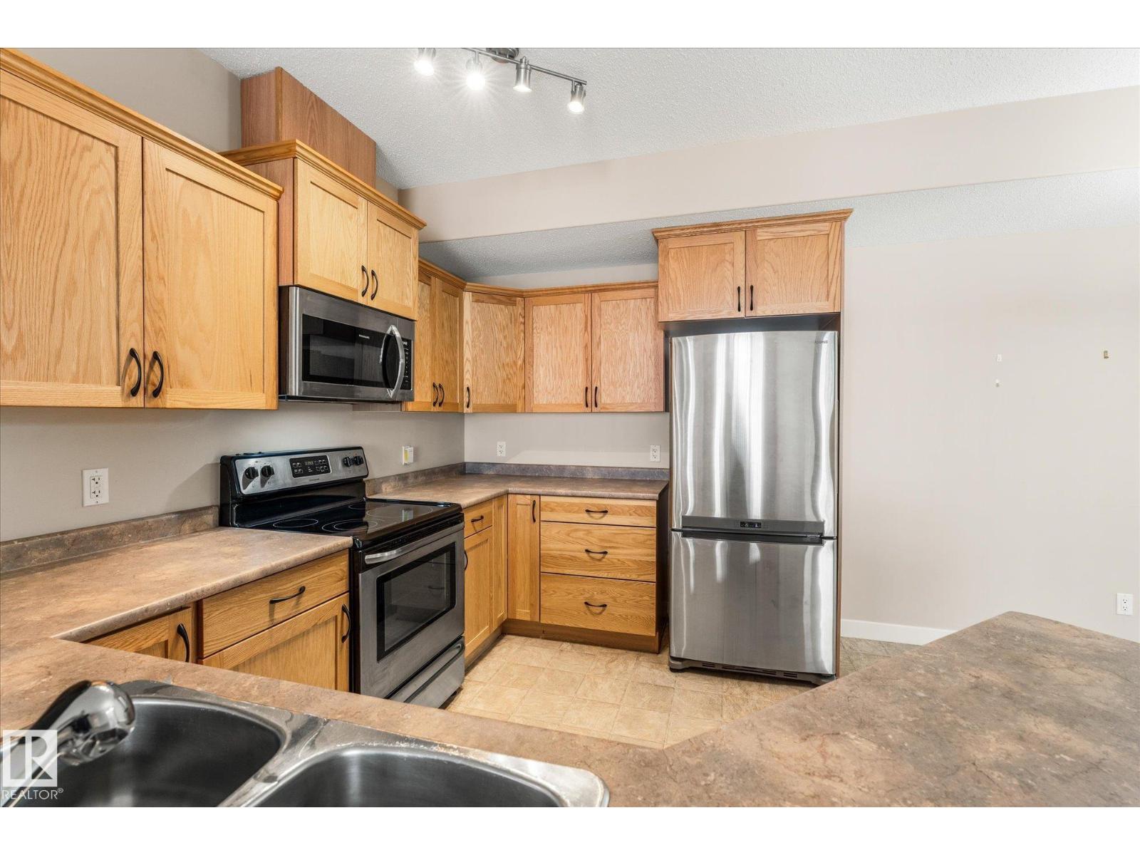 #331 511 Queen St Property Photo 10