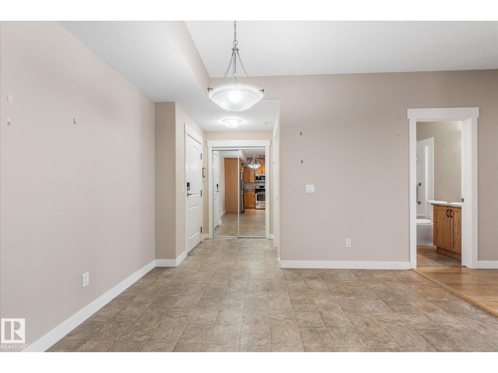 #331 511 Queen St Property Photo 12