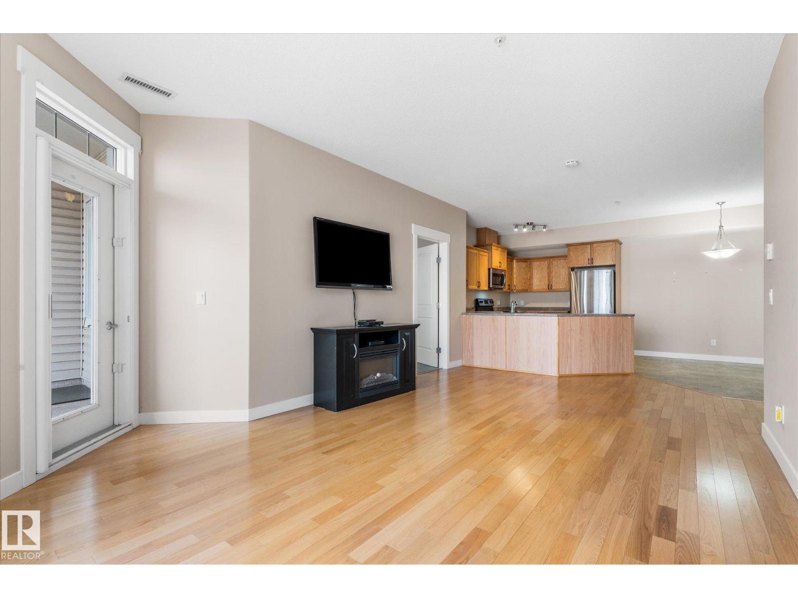#331 511 Queen St Property Photo 16