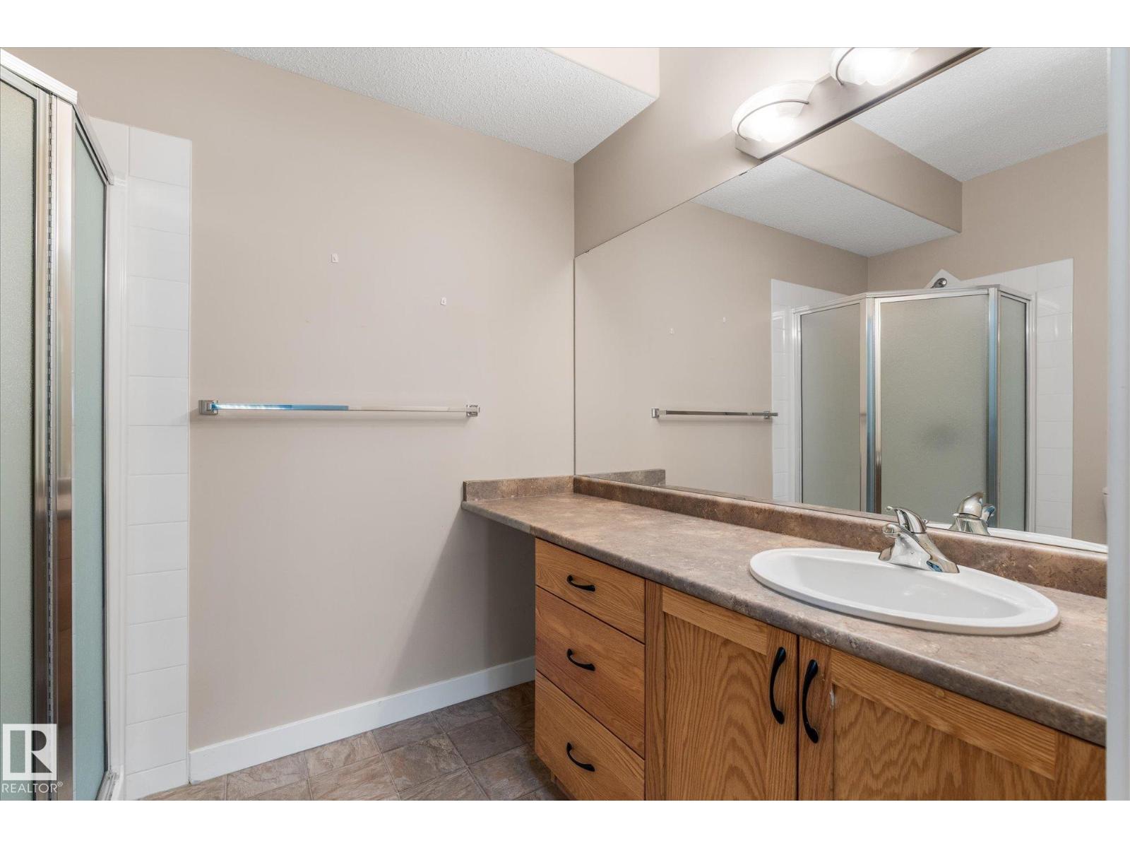 #331 511 Queen St Property Photo 22