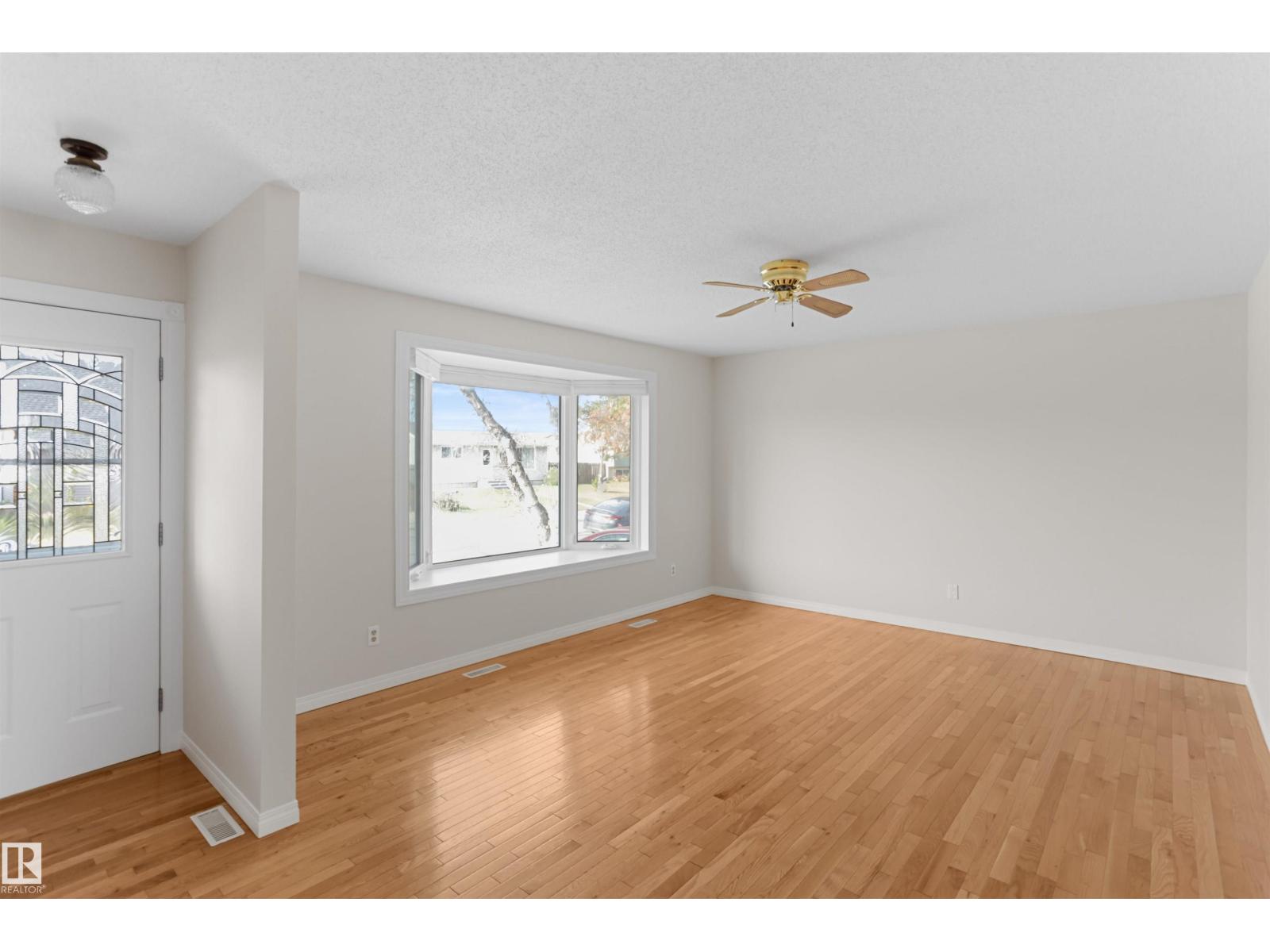 48 Pipestone Dr Property Photo 20